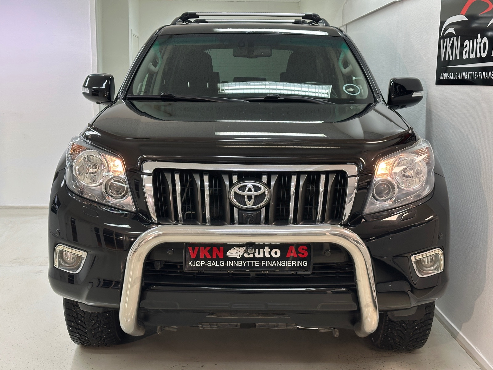 Toyota Land Cruiser 3.0 D-4D 190HK AWD AUTOMAT 60TH ANNIVERSARY 5-SETER 2