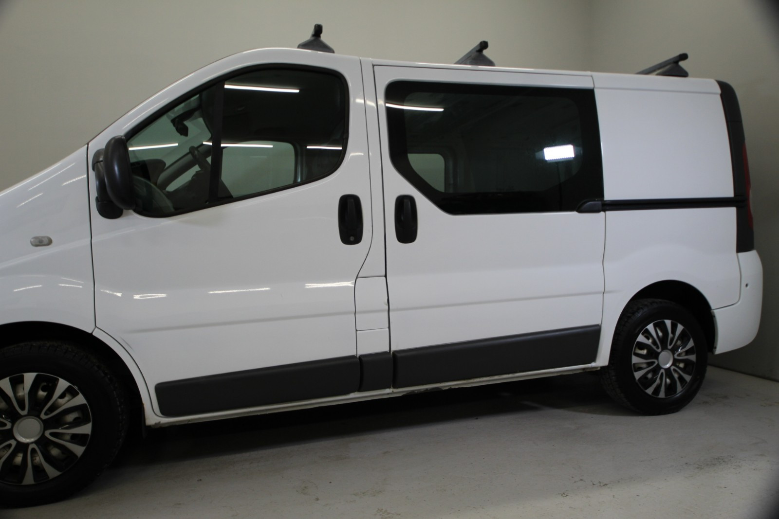 Renault Trafic 2,0 DCI -2x Skyvedør-Eu ok-Hengerfeste 3