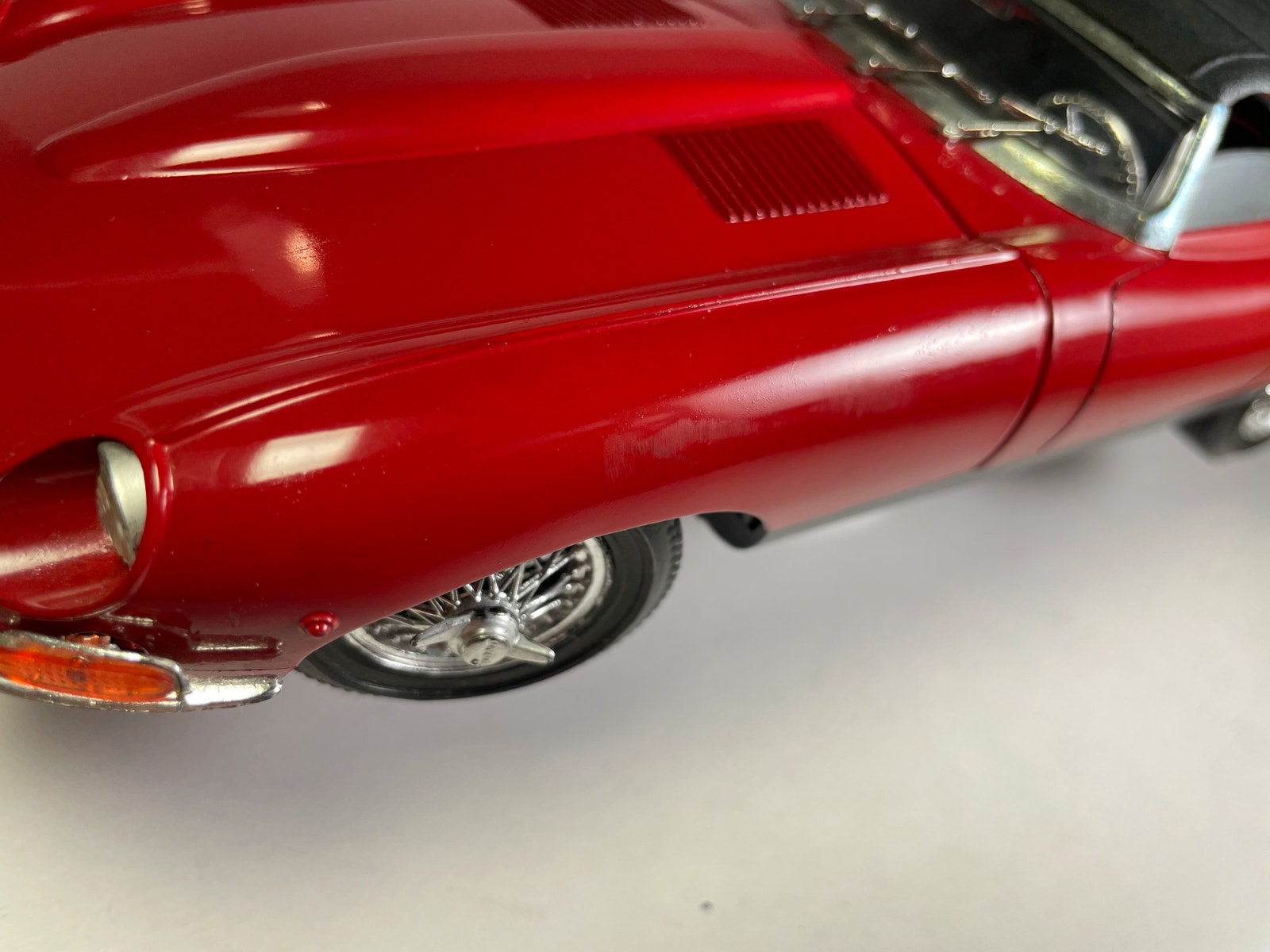 Jaguar XK.E 4,2l Polistil 1:16 | FINN-torget