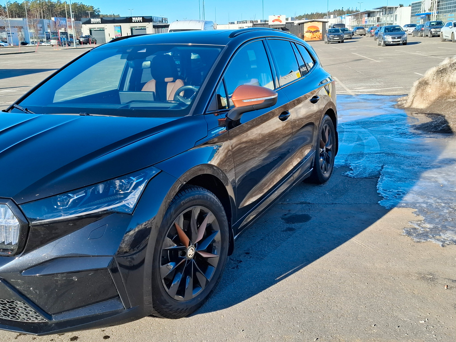 Skoda Enyaq IV80x Founders Edition, Pano, HUD, Skinn,+++ 3