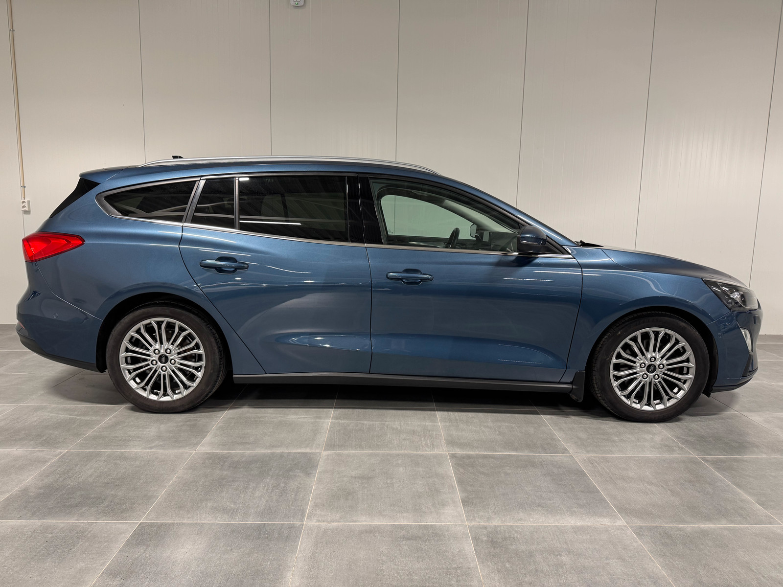 Ford Focus 1,0 EcoBoost 125hk Titanium/ Automat/ HUD/ Krok/ Cruise 2