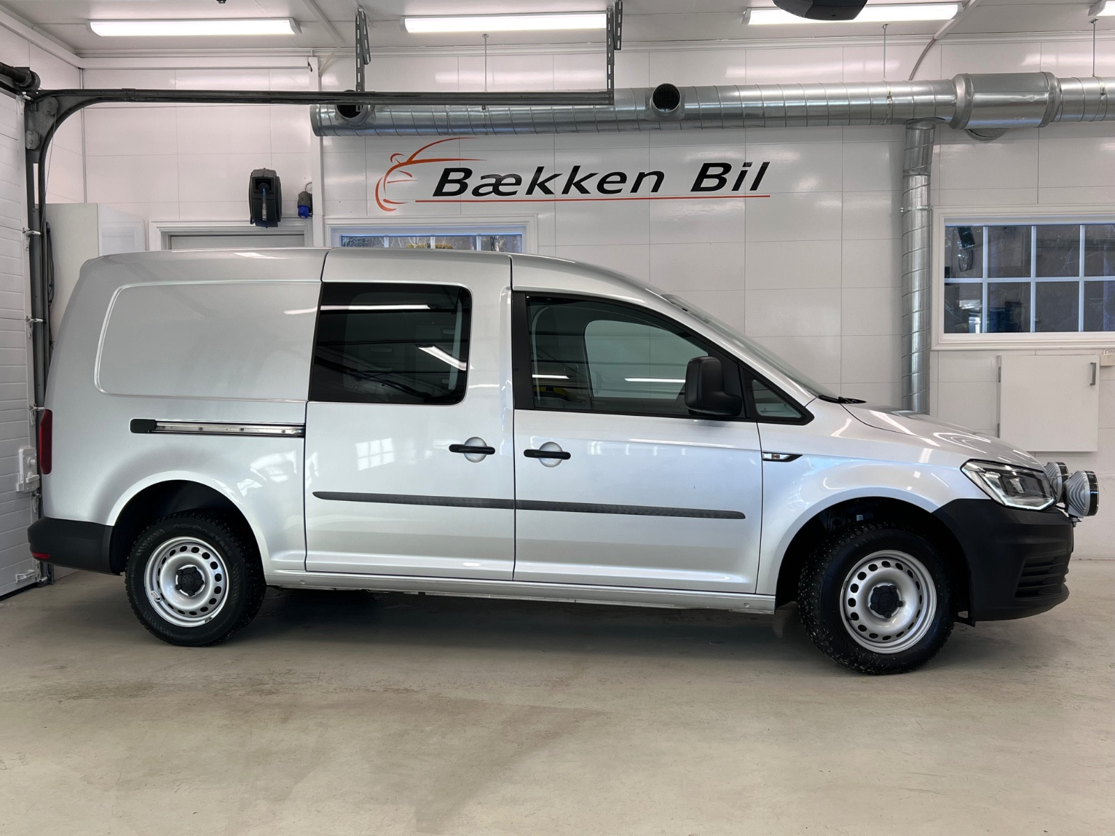 Volkswagen Caddy Maxi 4-Mot/Fj-web/Comfortvegg/LED lys/Ekstralys/LAV km 2