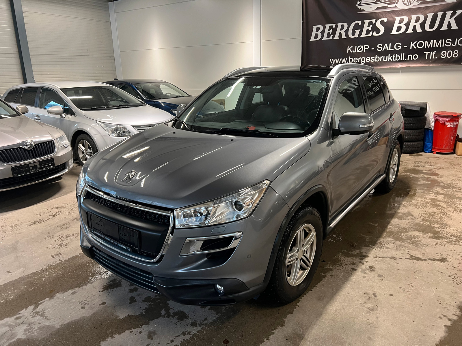 Peugeot 4008 Allure 4x4 1,6 e-HDI 115hk Krok Navi Skinn  and