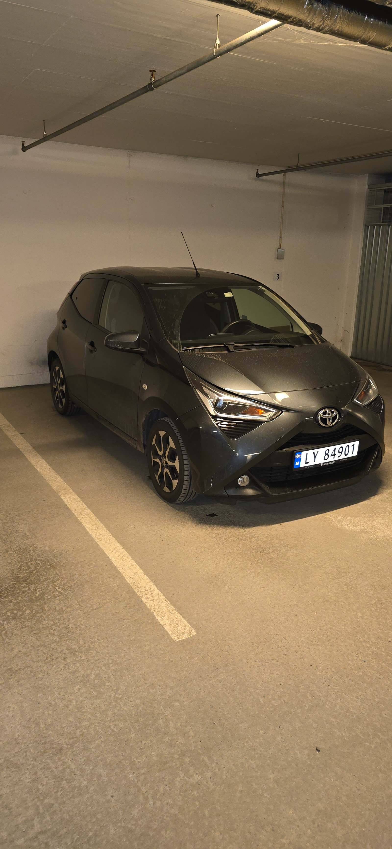 Toyota Aygo x-play+ 1.0 2