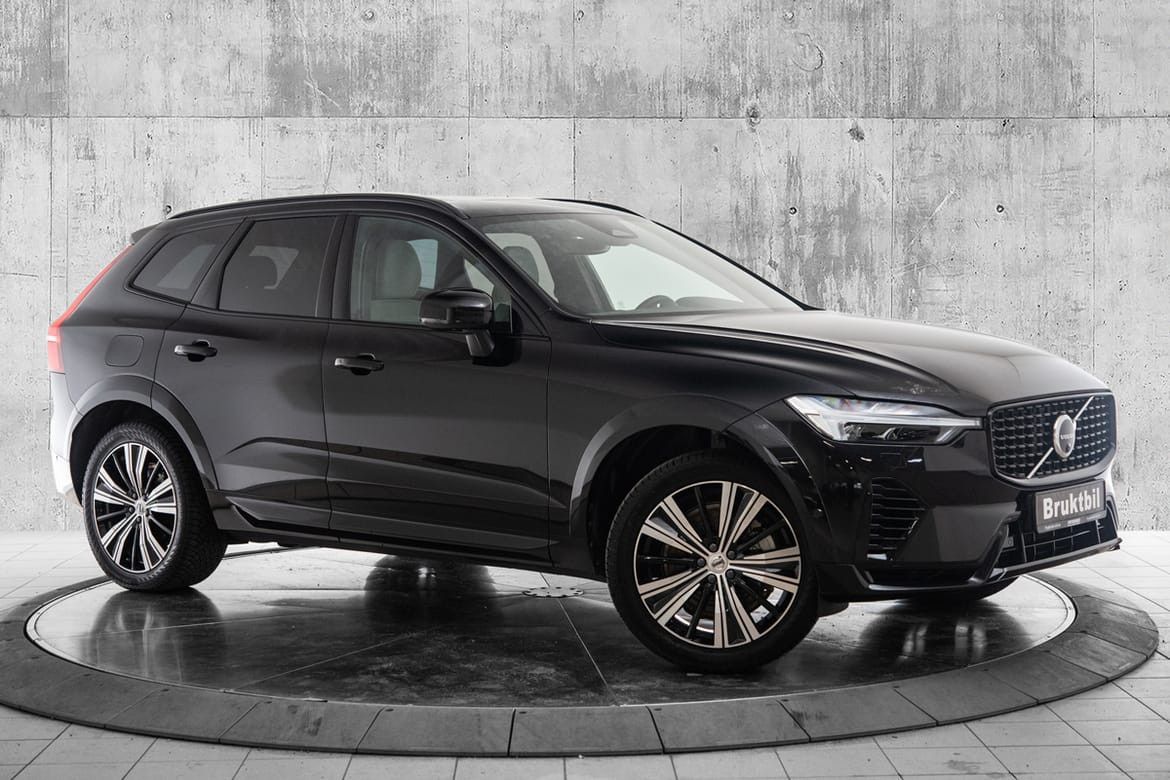 Volvo XC60 Recharge T6 Ultimate DarK SEMI.EL.HF|B&W|HUD|360|22"++ 2