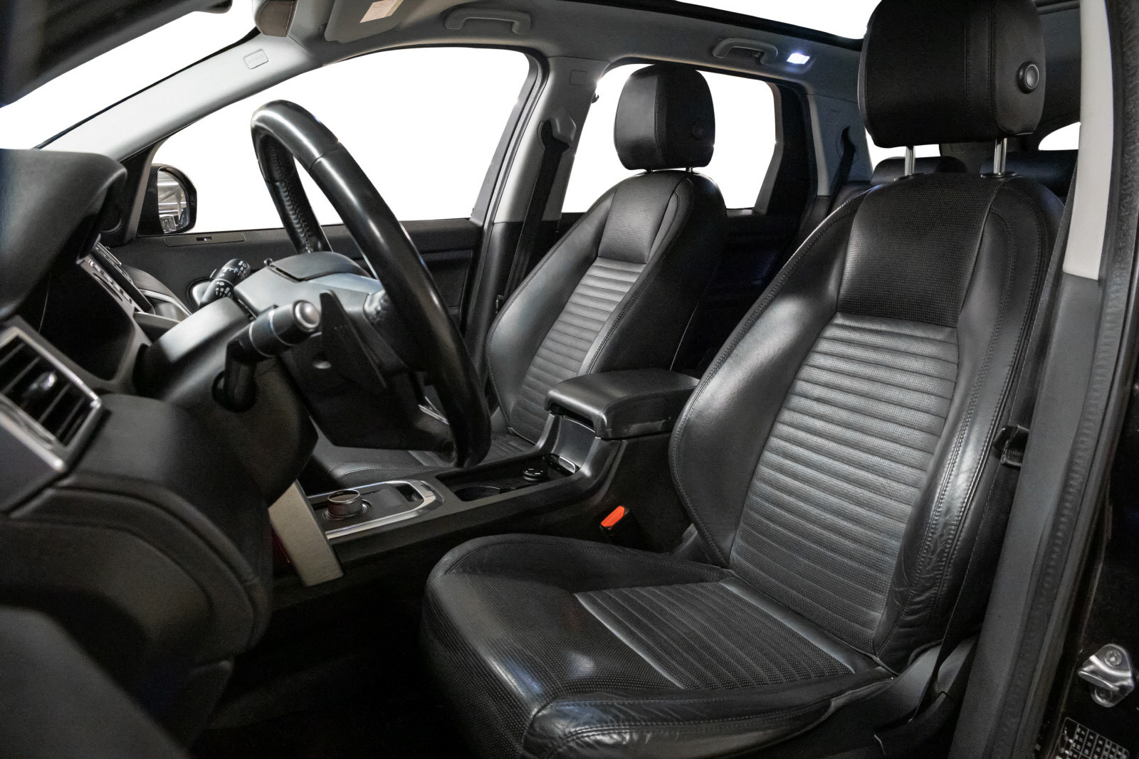Land Rover Discovery Sport 2,0 TD4 180hk HSE Luxury aut 3