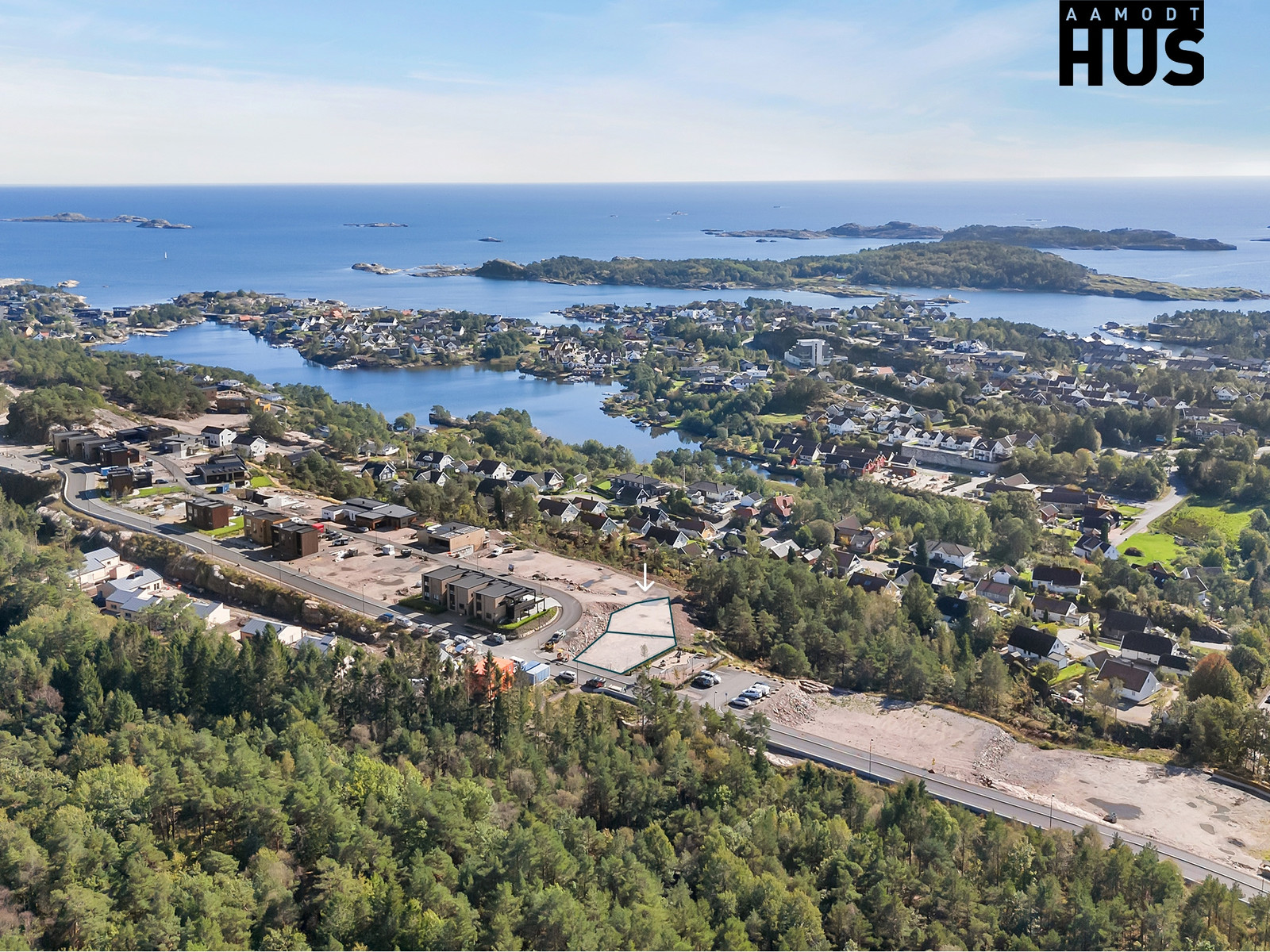 Image #1 Kristiansand Vest/Søgne/Langenes - To eneboliger med utleie, utsikt og masse sol vest i boligfeltet