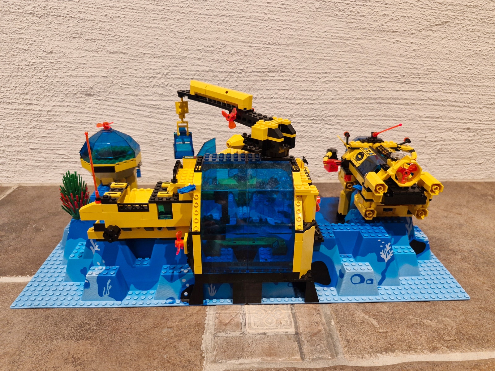 Underwater Lego Aquanauts Neptune Discovery Lab Lego 6195 Neptune