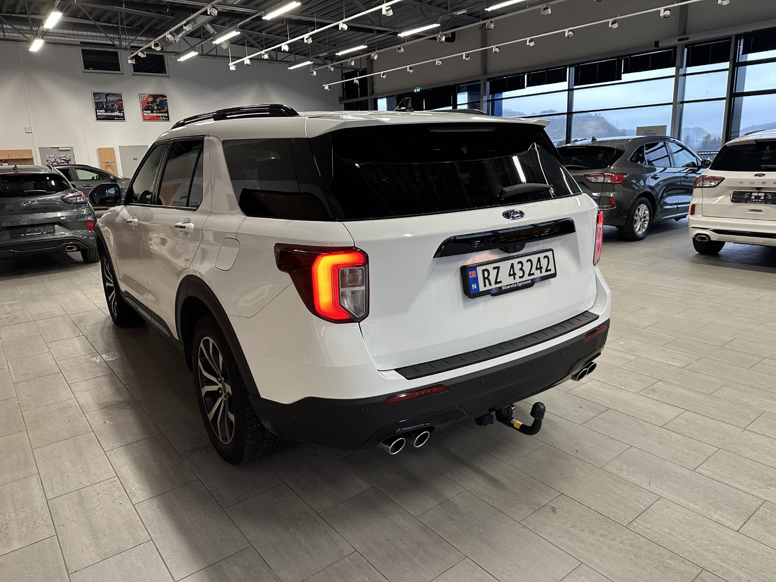 Ford Explorer 3,0 V6 Ecoboost PHEV ST-Line Krok,kamera,4stk isofix 3