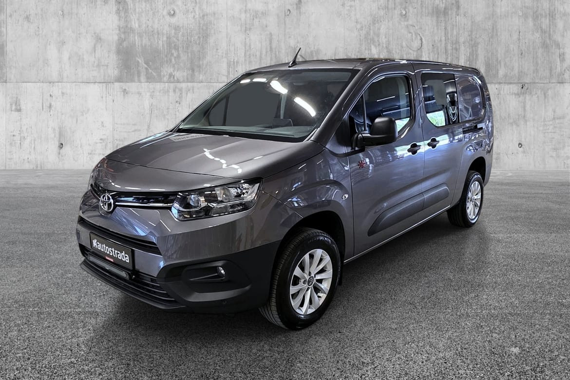 Toyota Proace City Lav km/4x4/Hengerfeste/Ledbar/3 seter/ 2021, 43 000 km, kr 309 000,-
