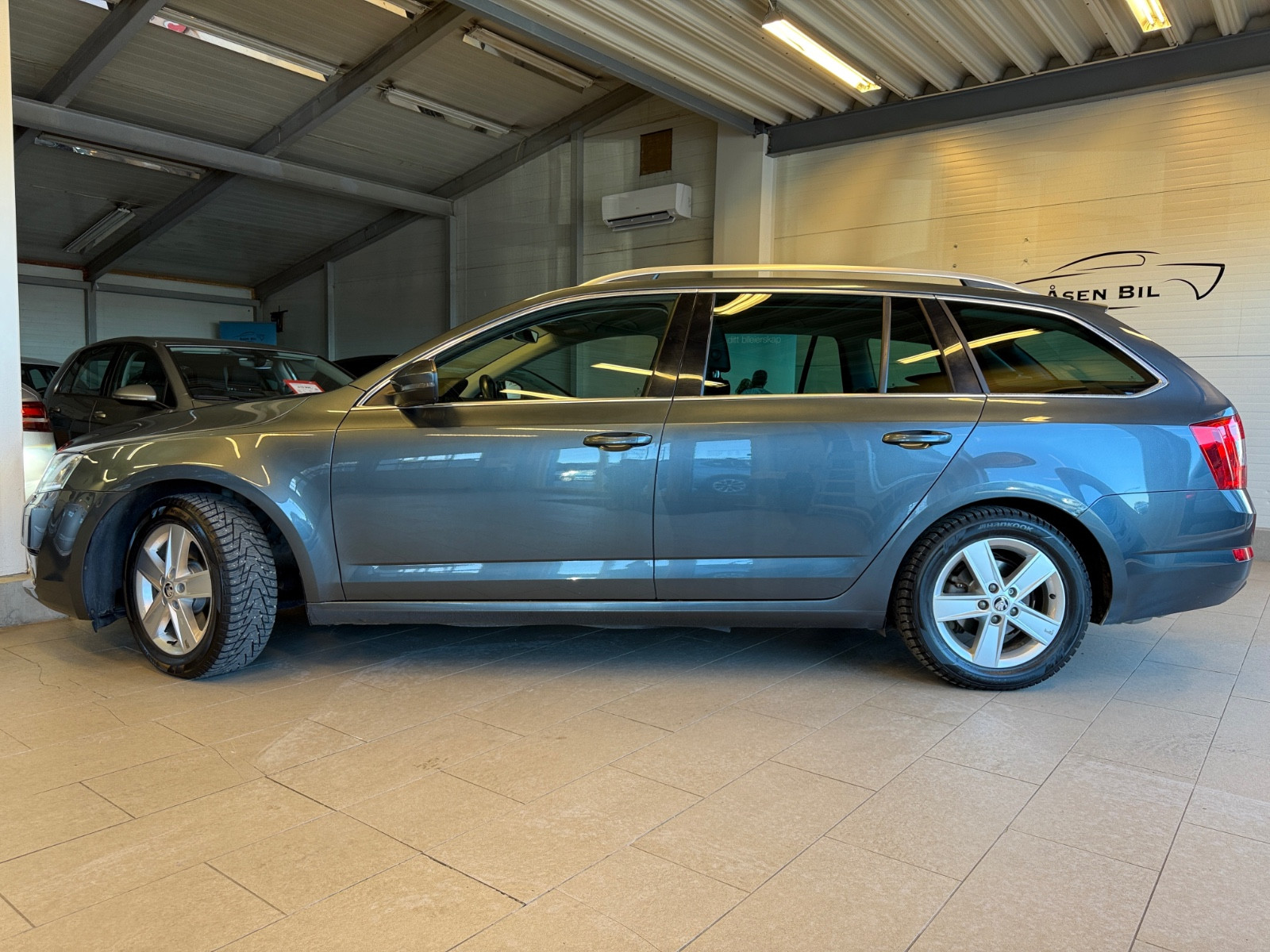 Skoda Octavia 1.8-TSI-179HK-DSG-4X4*CANTON*KROK*ACC*KAM*NAVI*LED*DAB 2