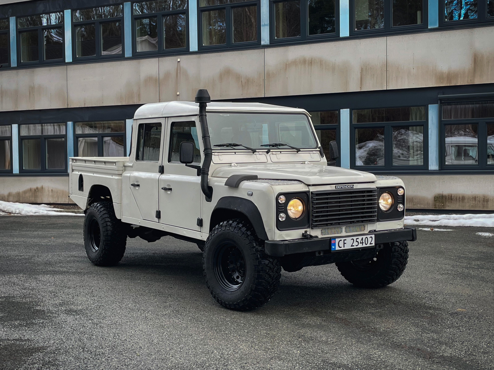 Land Rover Defender 130 Pickup, 6-seter