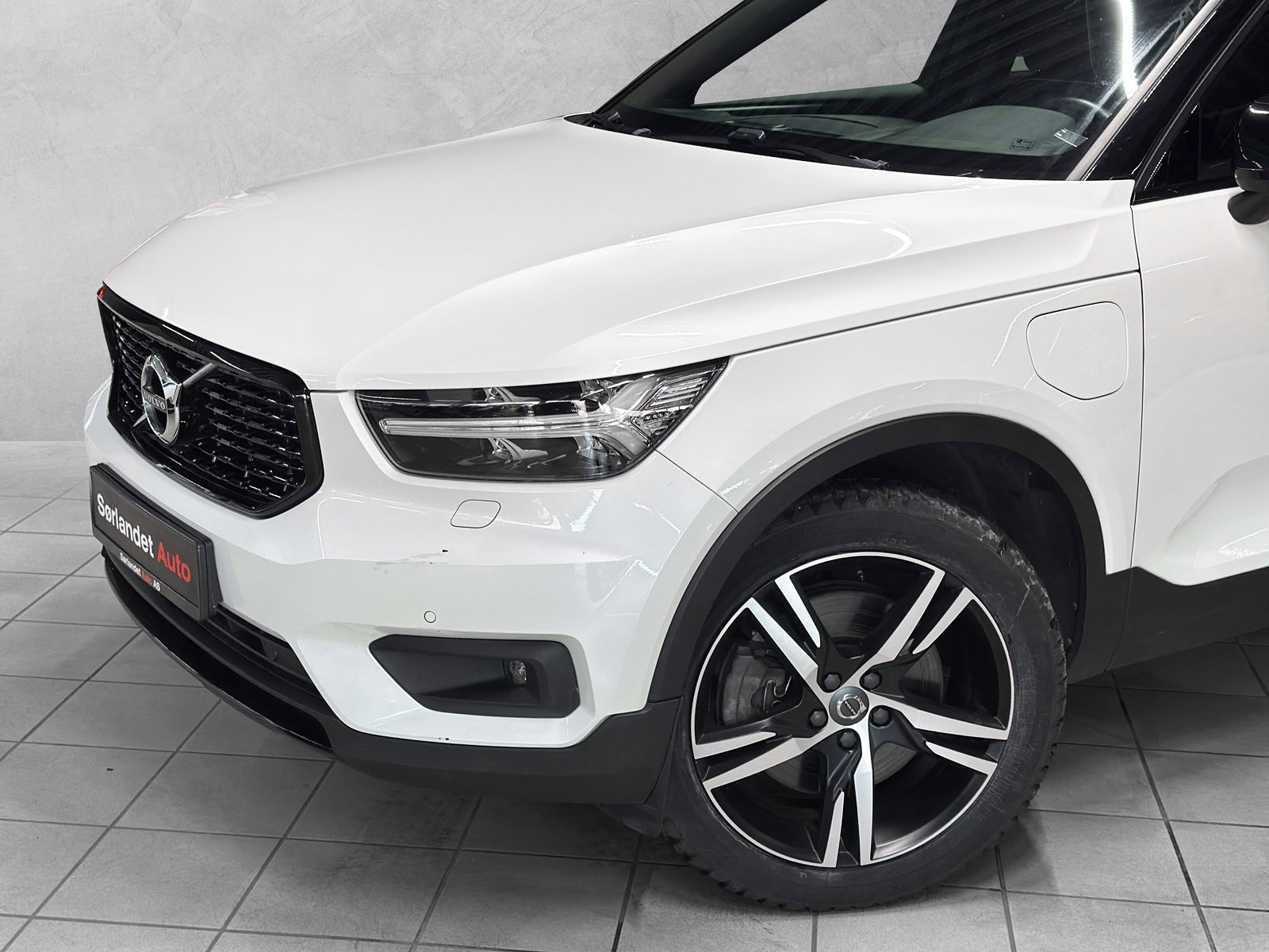 Volvo XC40 T5 Twin EngineRecharge | R-Design | Parkvarmer | ACC 3