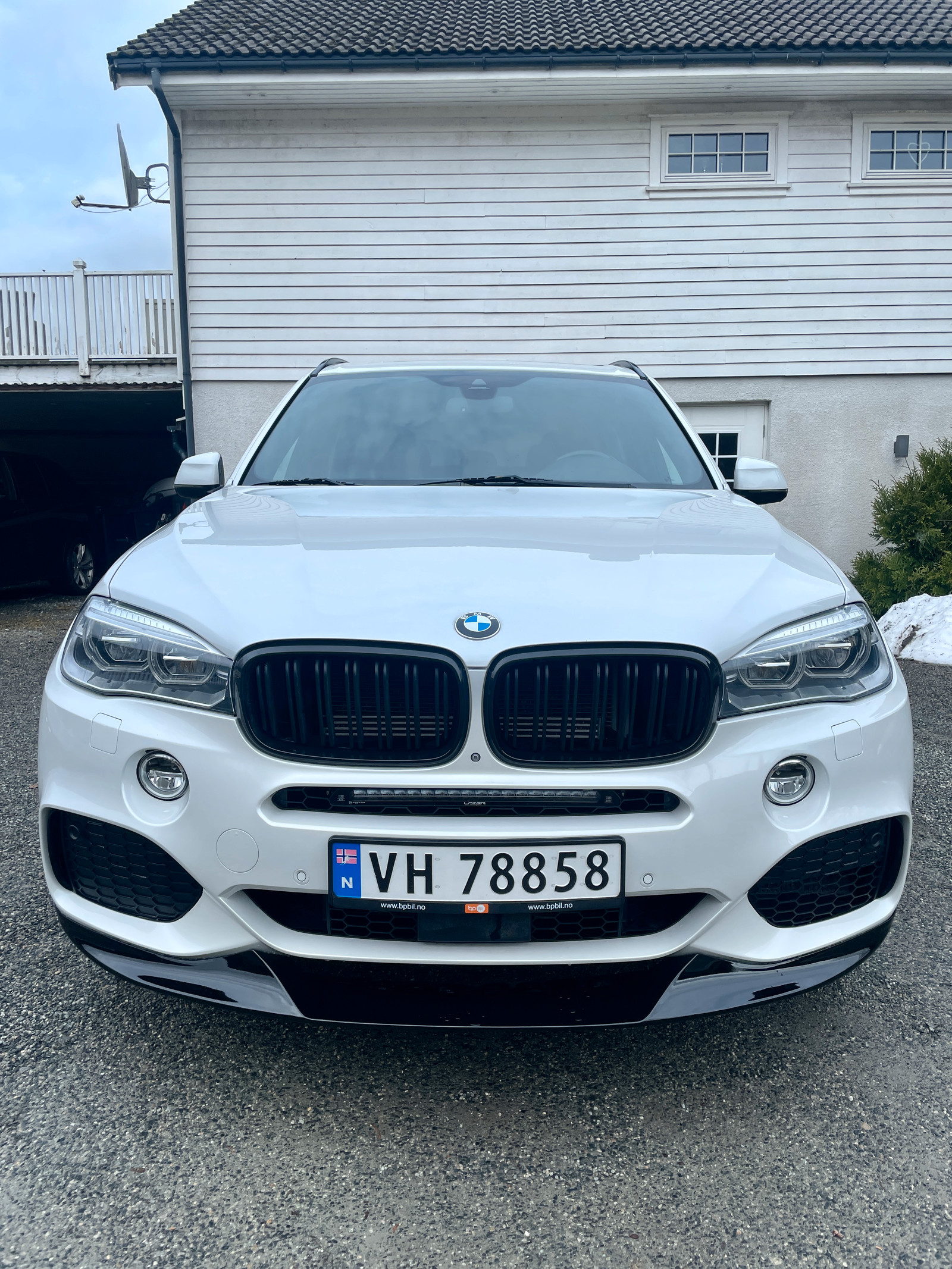 BMW X5 xDrive40e Må sees! Les annonse! Garanti på motor
