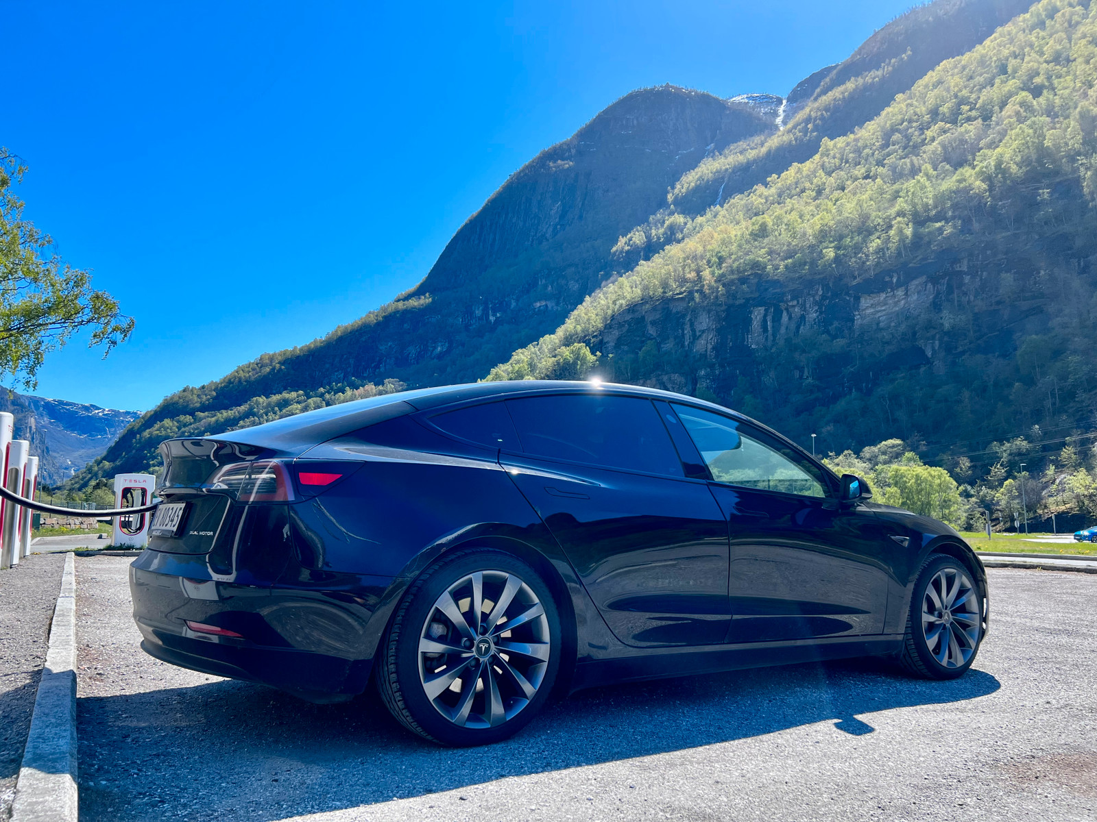 Tesla Model 3 LR AWD / Utvidet garanti til 06.2027 / Chrome delete
