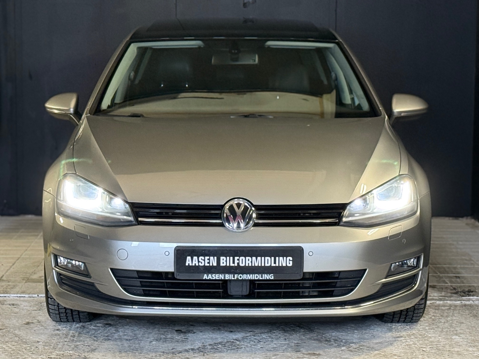 Volkswagen Golf GT/Kamera/Soltak/Krok/LED/Navi/Sports.seter/140hk/DSG/+ 2