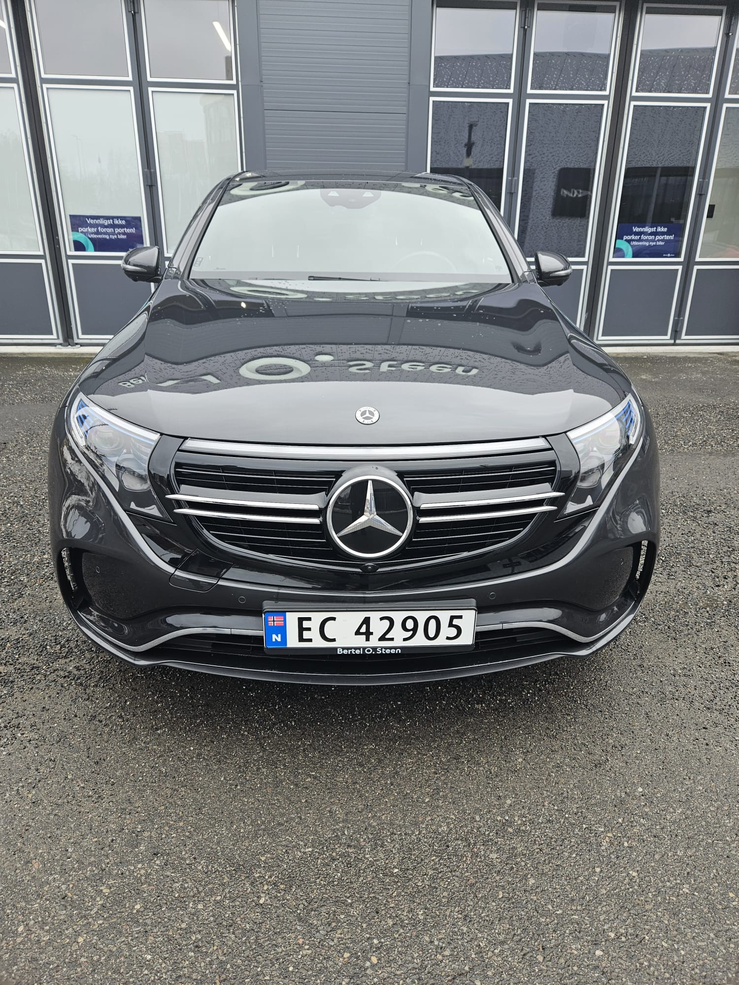 Mercedes-Benz EQC EQC 400 4MATIC AMG inn/utvendig