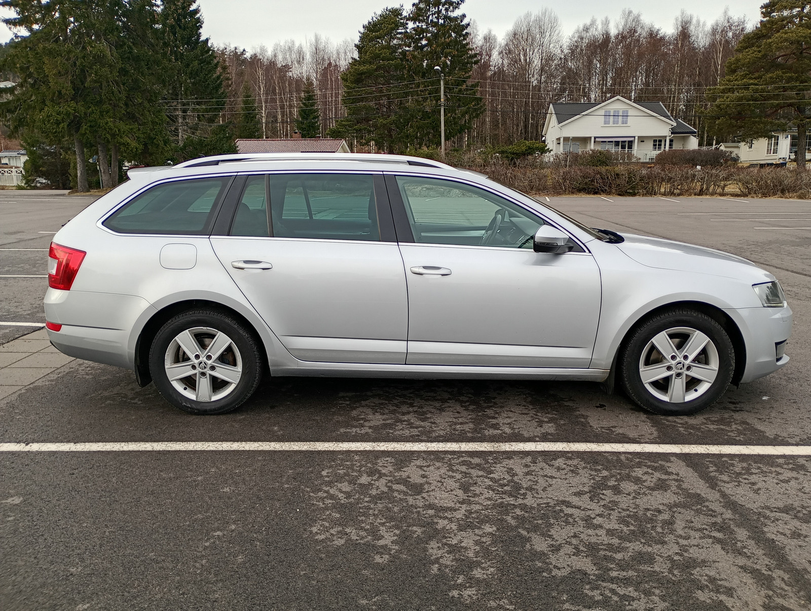 Skoda Octavia 1,6 TDI 105hk 4x4 Elegance 3