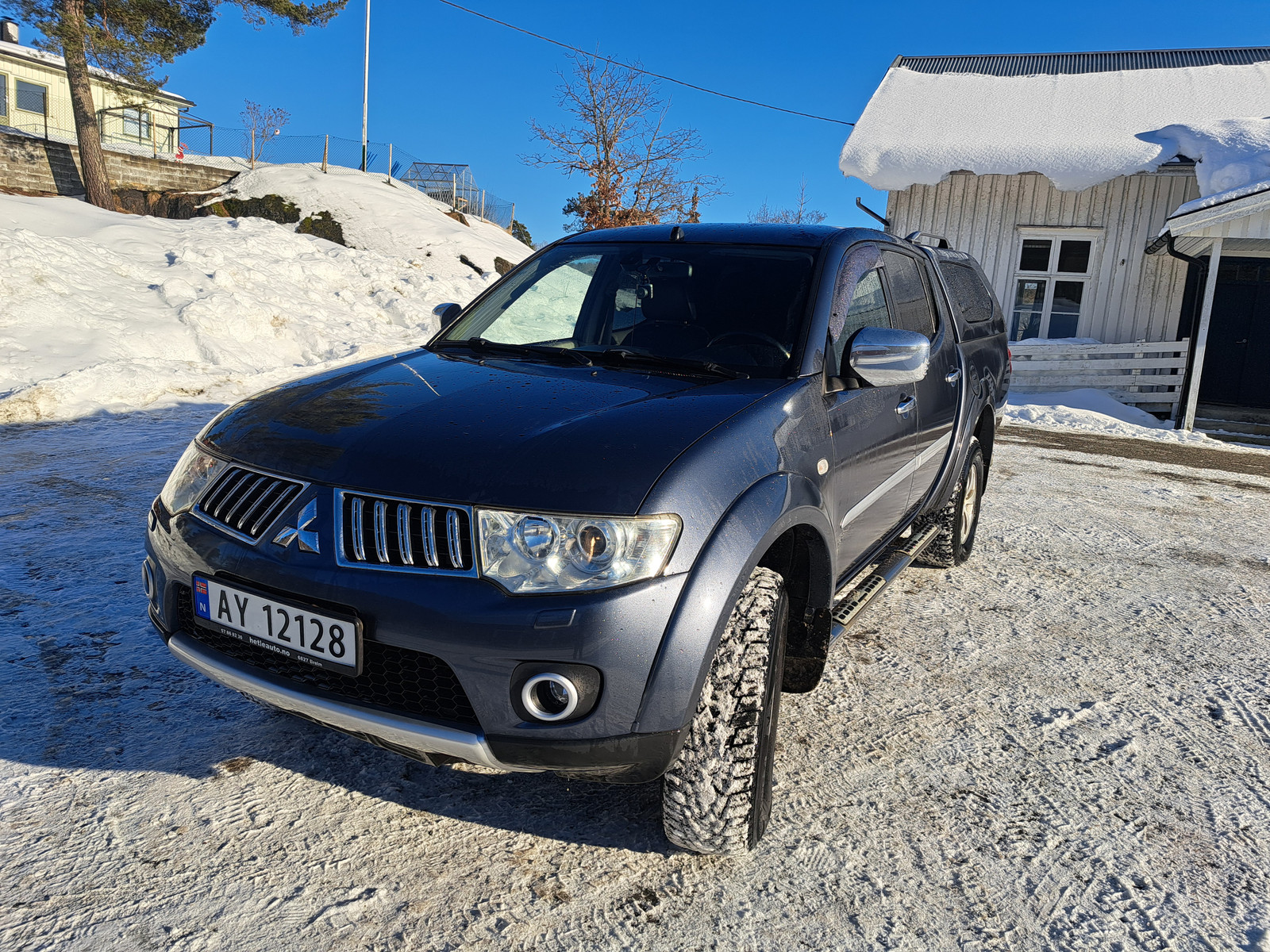 Mitsubishi L200 Bud motatt. 5 seter personbil
