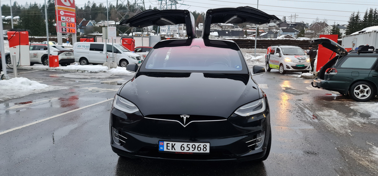 Tesla Model X 75D 4WD 5-s