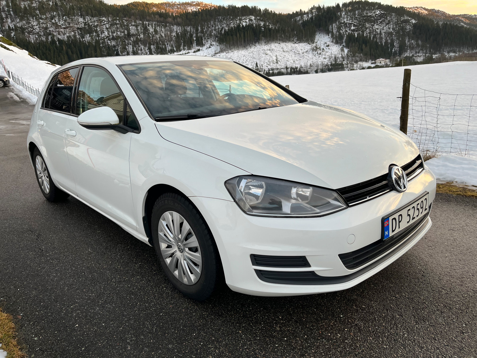 Volkswagen Golf 1,2 TSI/ BLUEMOTION/ GARANTI++