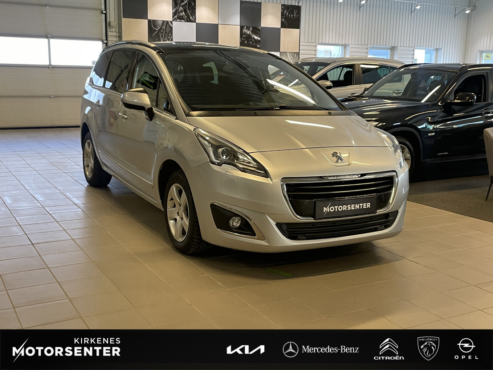 Peugeot 5008 Allure 1,6 BlueHDi 120hk aut 7s 2