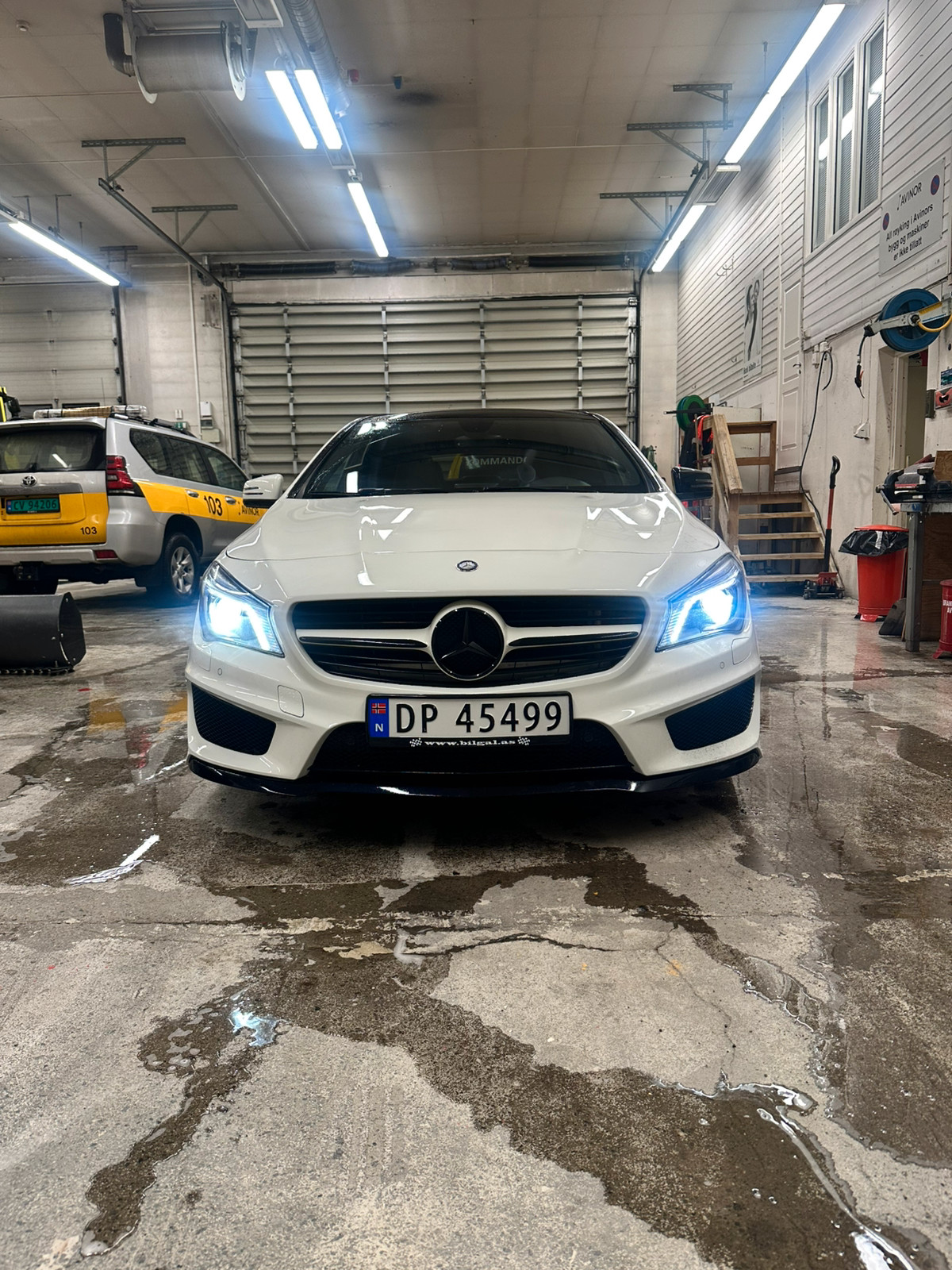 Mercedes-Benz CLA 200  AMG 3