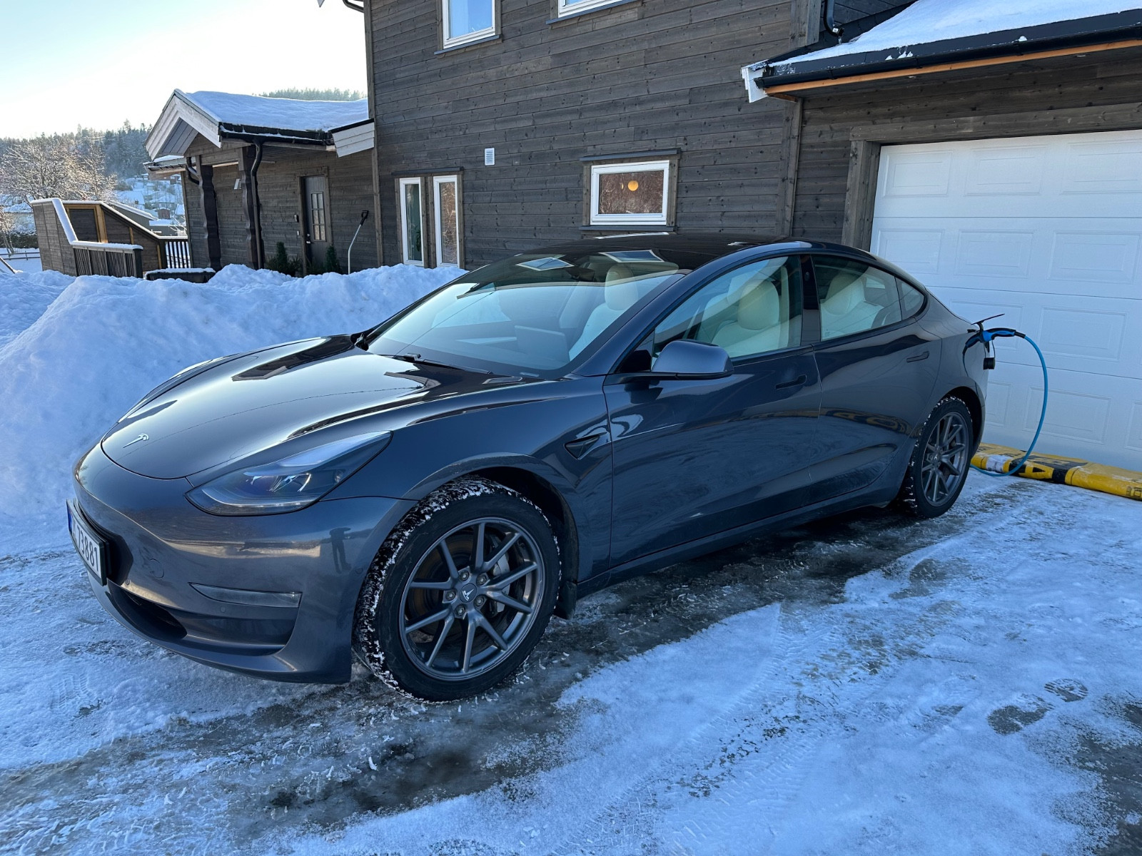 Tesla Model 3 614km/LongRange/Autopilot/V.Pumpe/Prem Lyd/Facelift/AWD 2