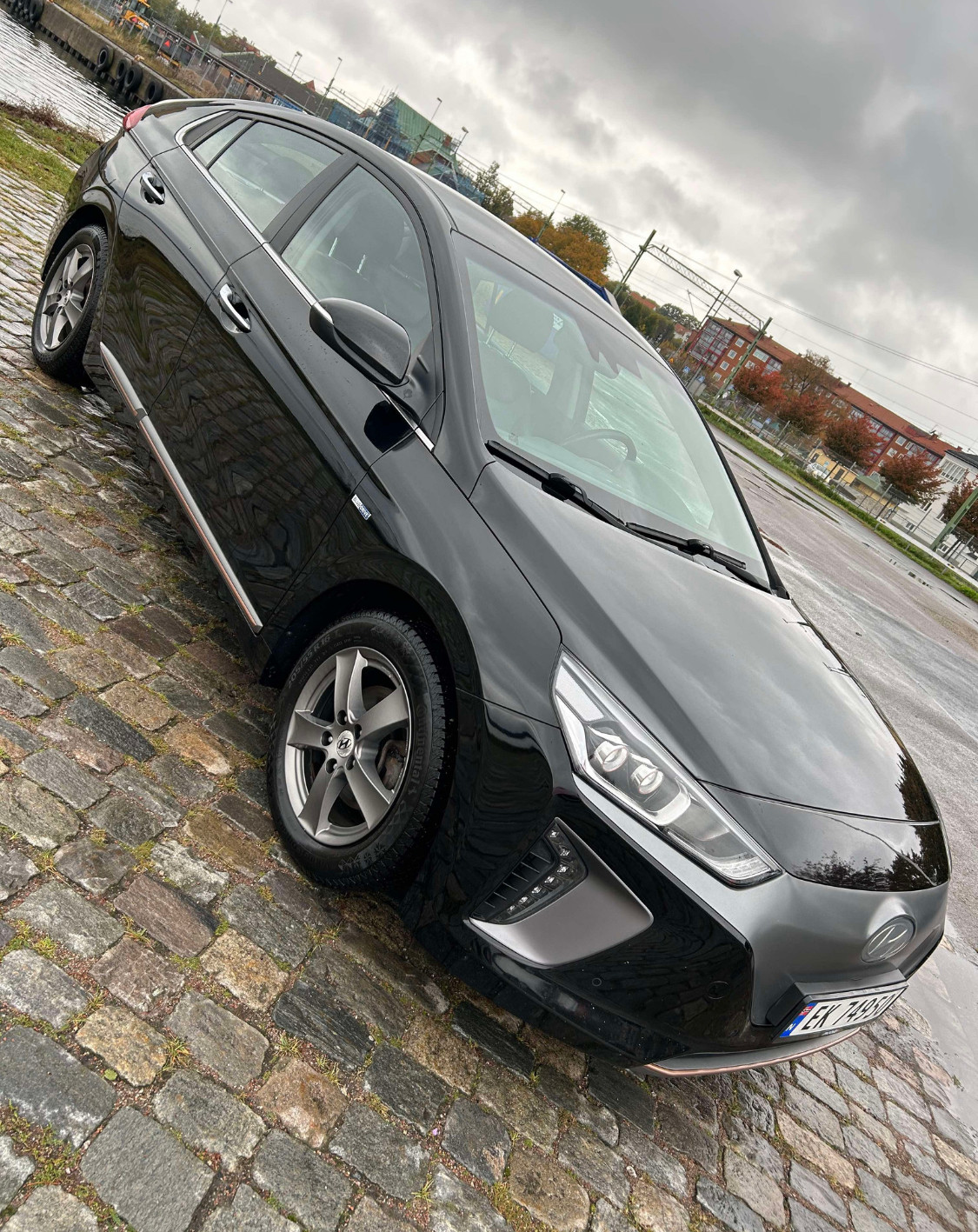 Hyundai IONIQ Premium, Skinn, Varmepumpe.