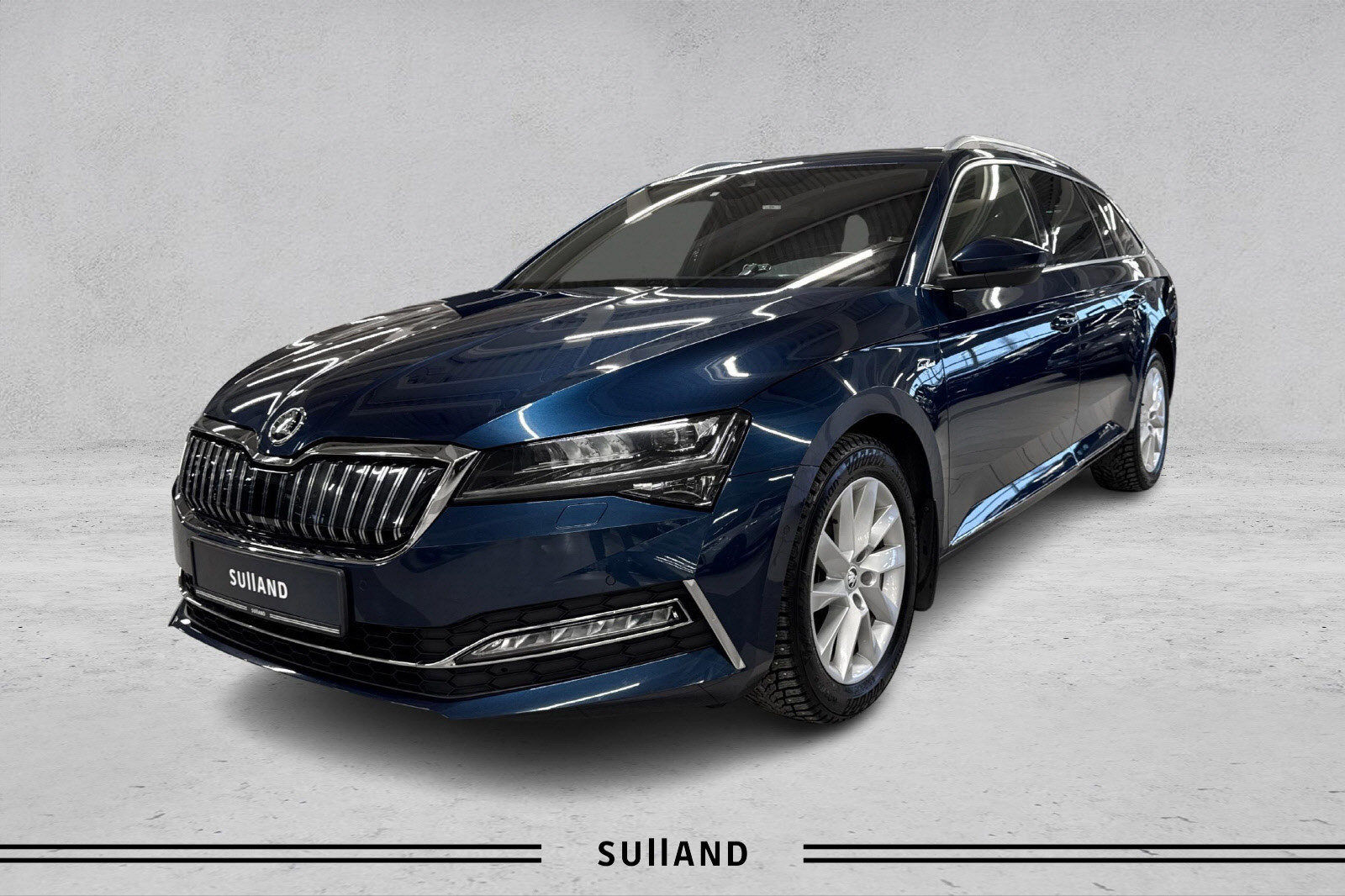 Skoda Superb 1,4 TSI 218hk iV L&K aut 360 kamera webasto