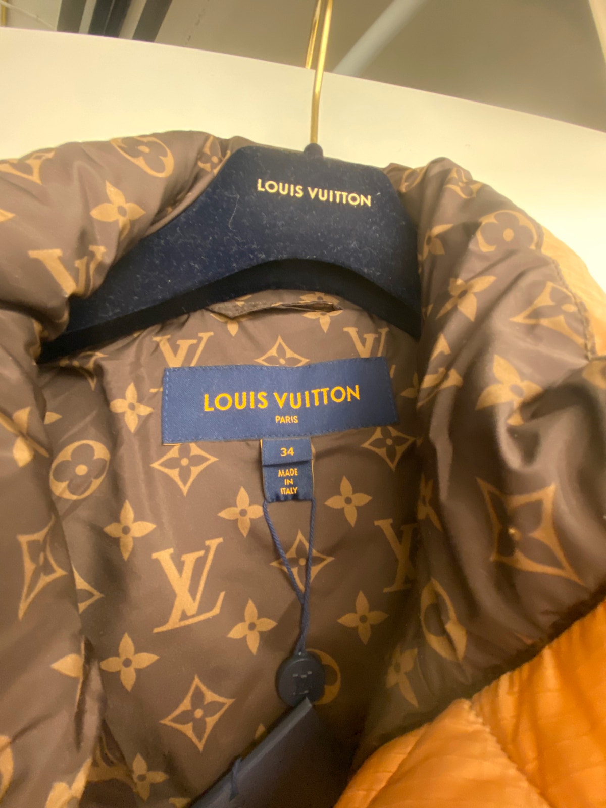 Louis Vuitton Monogram Accent Pillow Puffer Jacket | FINN-torget