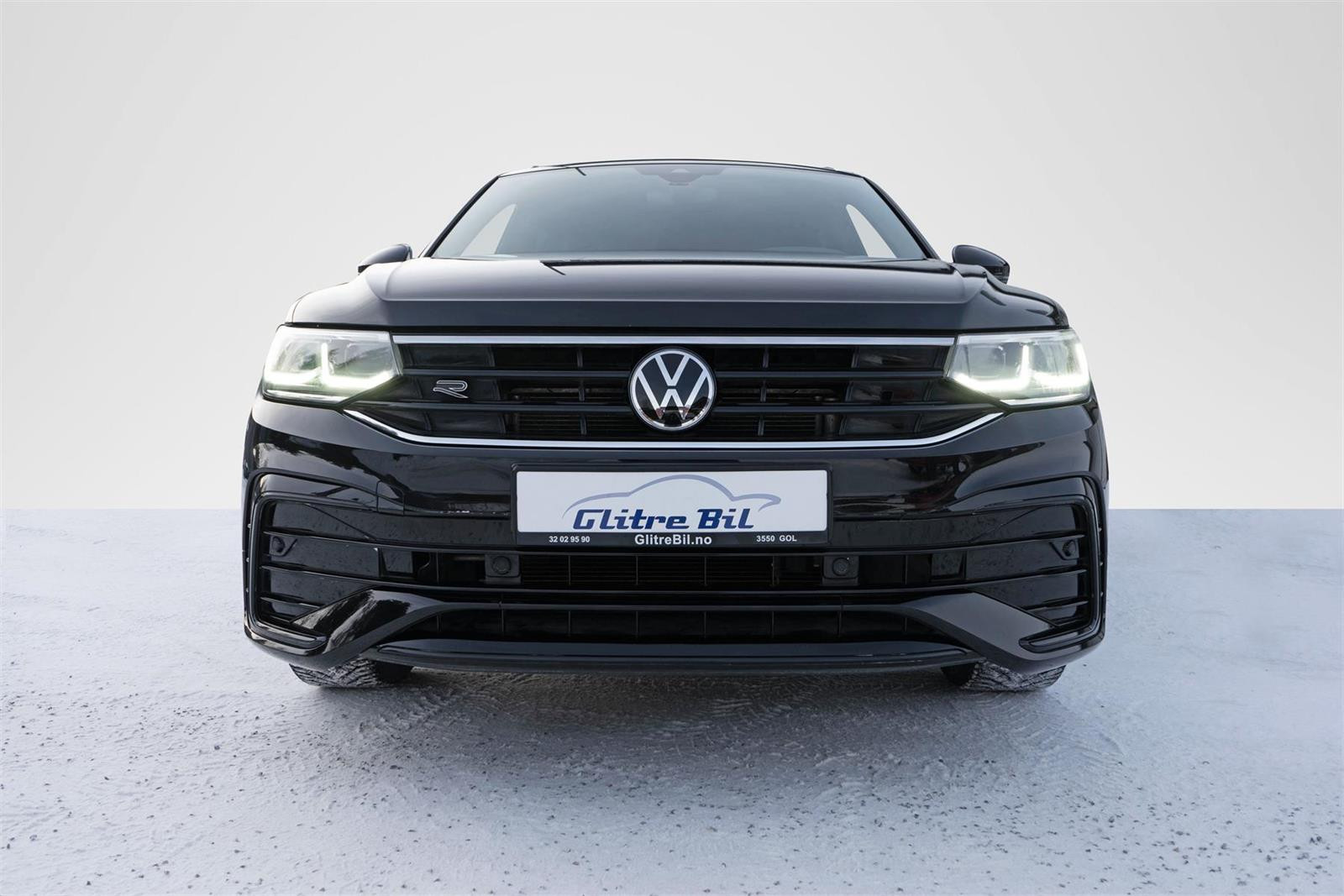 Volkswagen Tiguan 2.0 TDI (200hk) 4Motion|R-Line|Navi|Webasto|R.kam|Krok 3