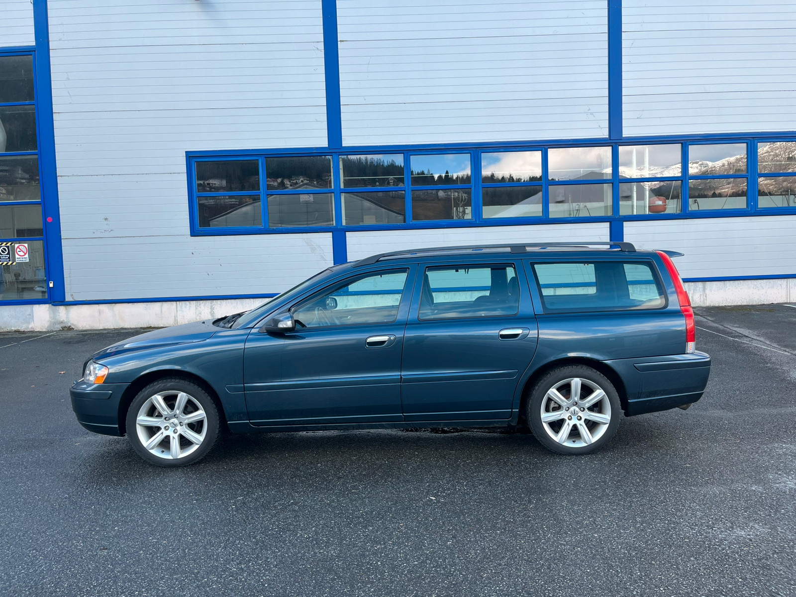 Volvo V70 2