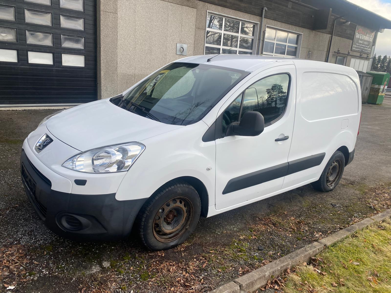 Peugeot Partner 1,6 HDi 75hk/Reim+pumpe/Nylig EO/OK EU 25.02.2027 2