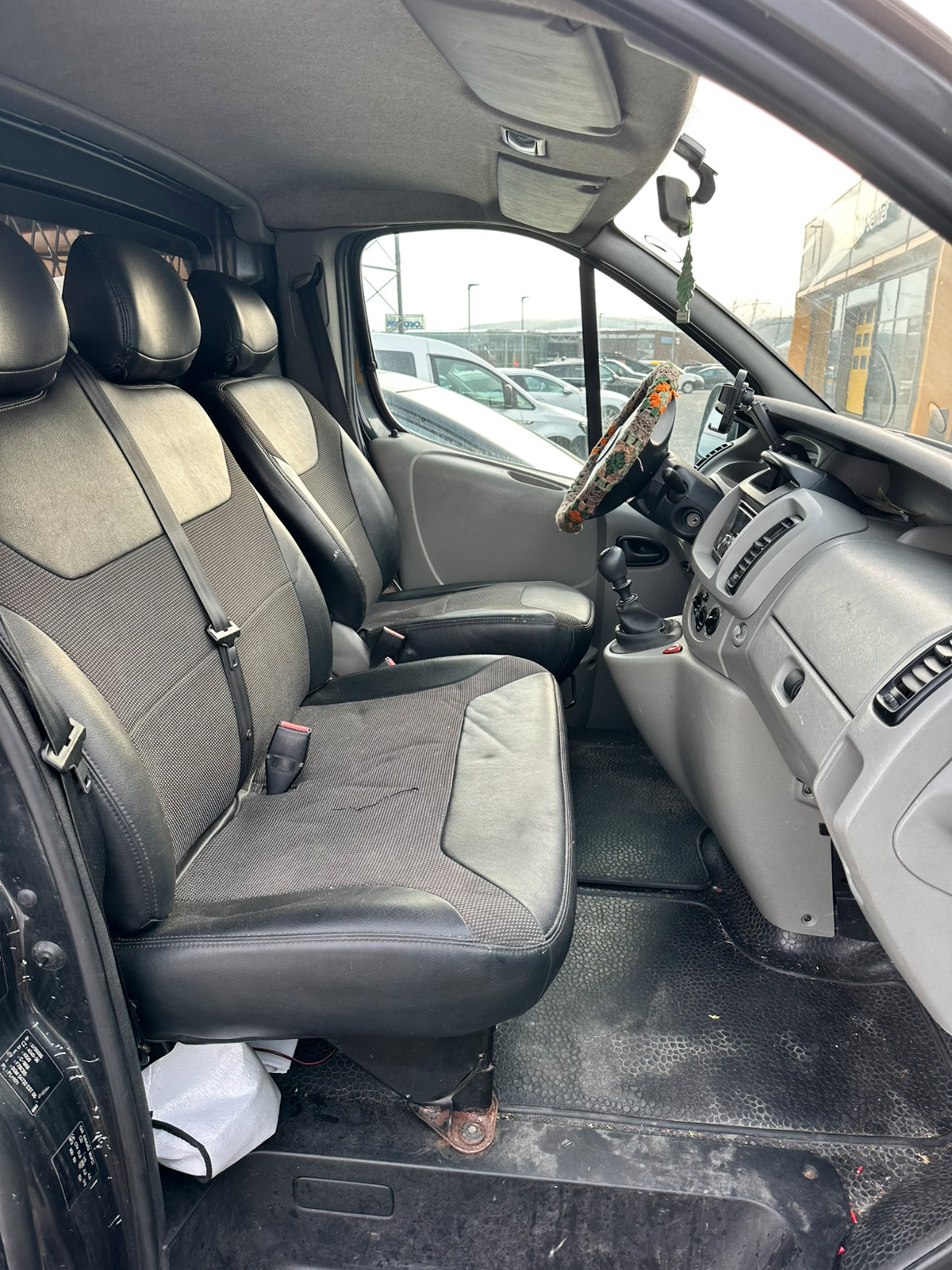Opel Vivaro 1,9 DTI lang 2