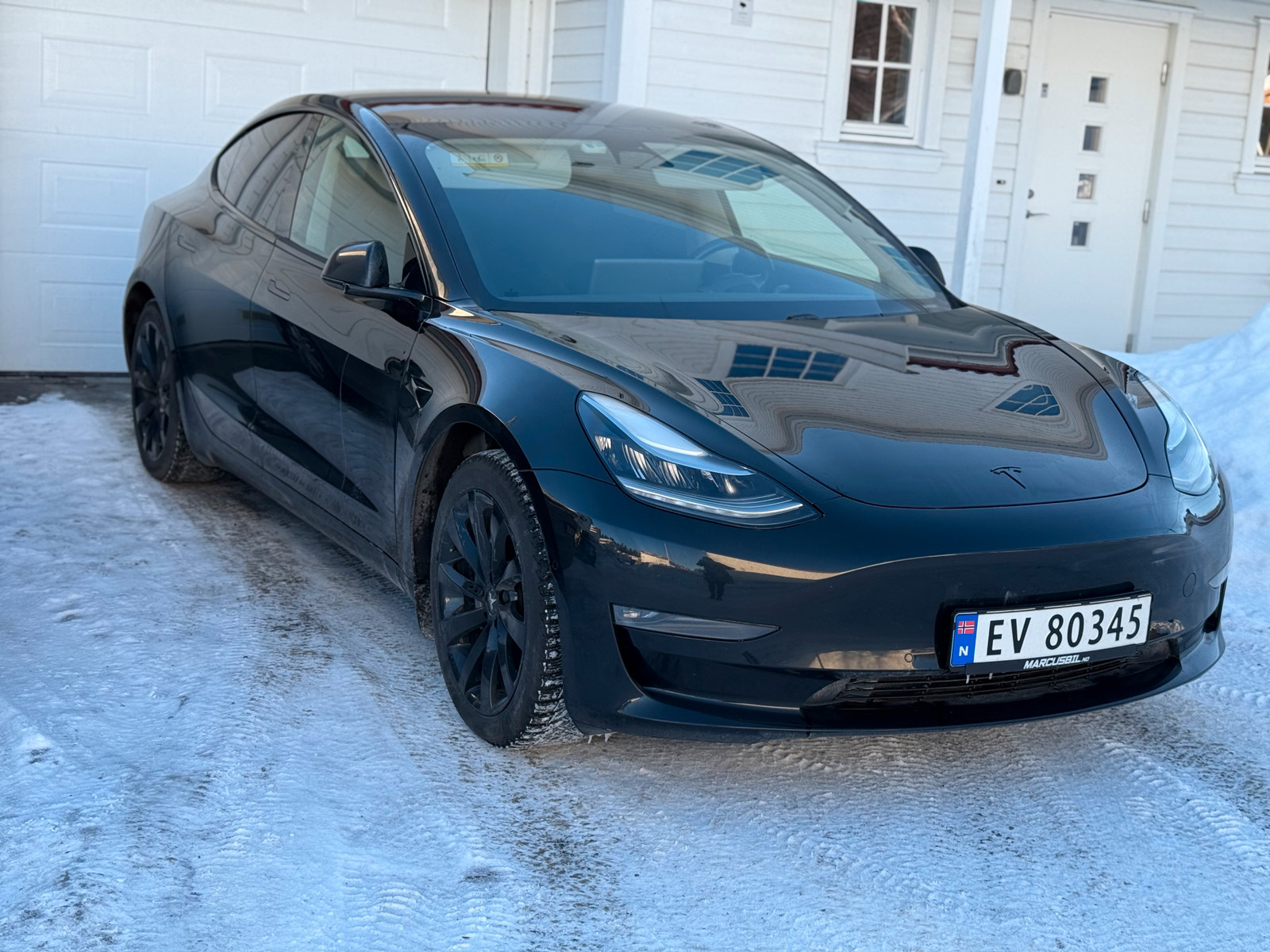 Tesla Model 3 LR AWD / Utvidet garanti til 06.2027 / Chrome delete 3