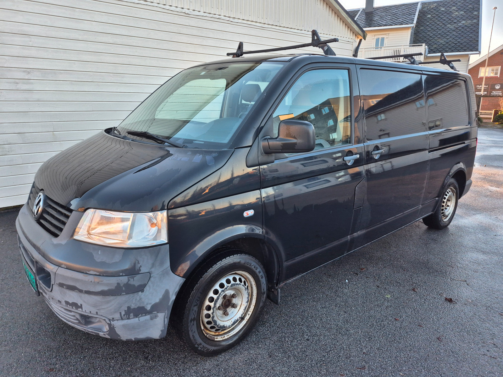 Volkswagen Transporter 2,5 130TDI 4M/Lav km/Lang/Innredning/Service/EU