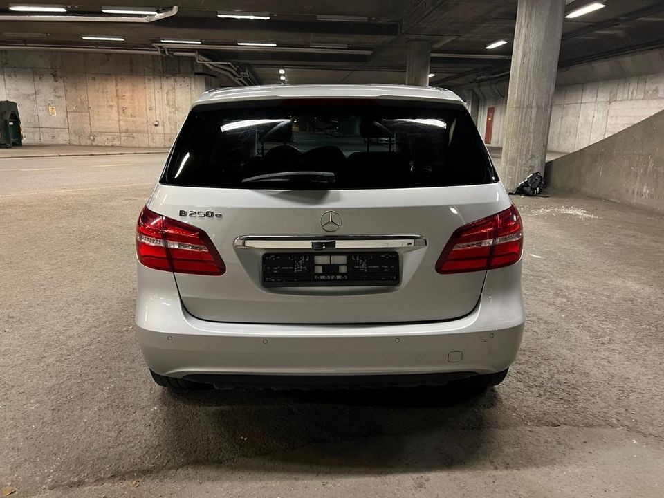 Mercedes-Benz B-Klasse B-250E Electric, Range+, skinn, EU juni 26, lav km! 3