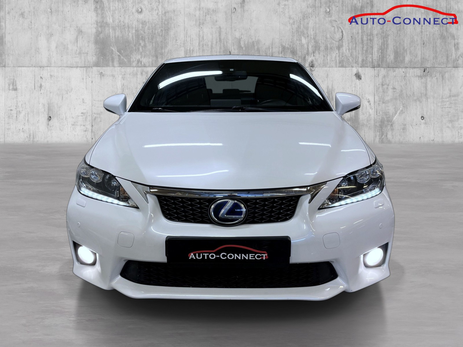 Lexus CT200h 1,8 HYBRID F-SPORT /NAVI/ KAMERA/ LED/ CRUISE/ P.SENSOR 2