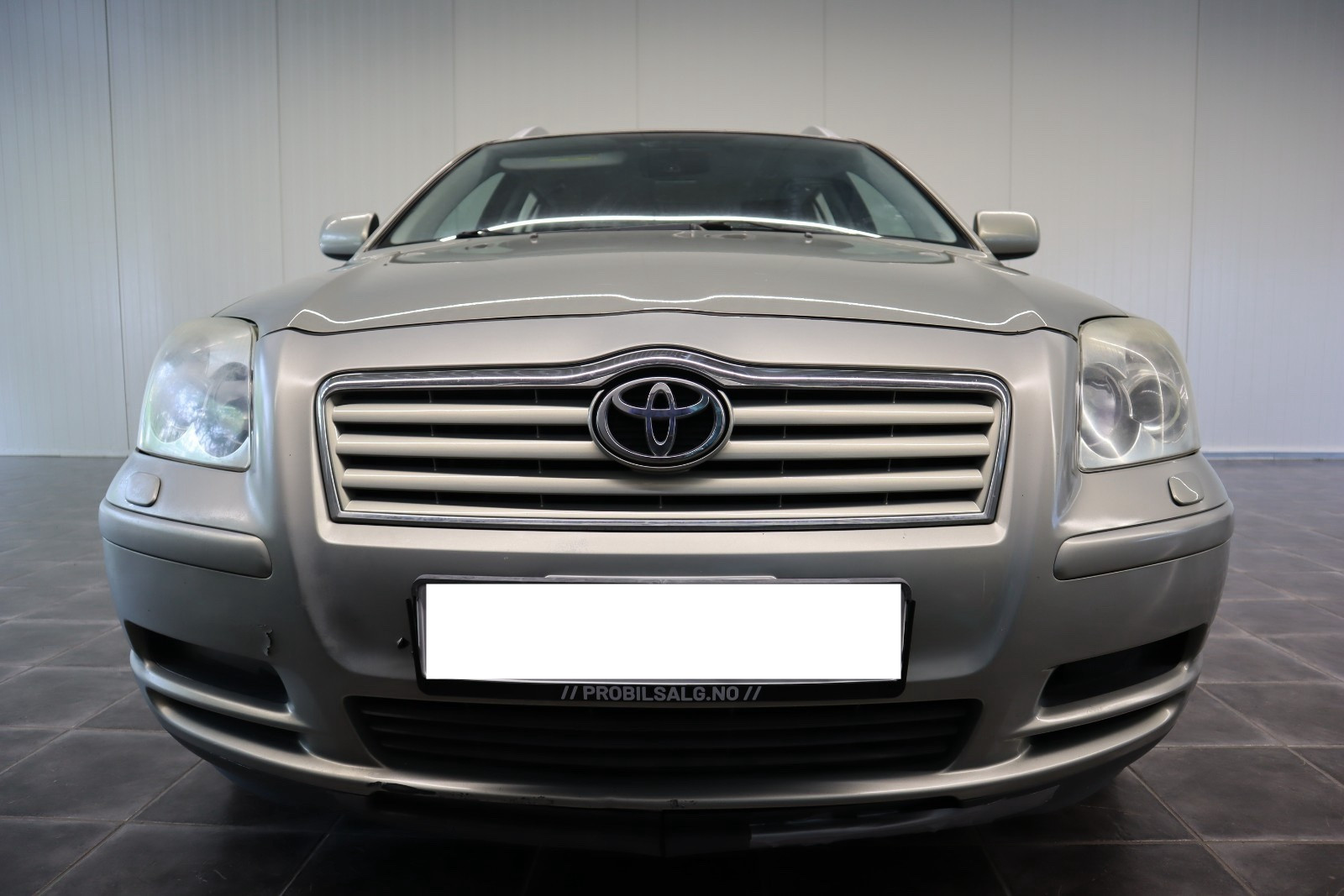 Toyota Avensis 129HK/HENGEFESTE/ISOFIX/MULTIRATT/SETE VARME/LAV KM 2