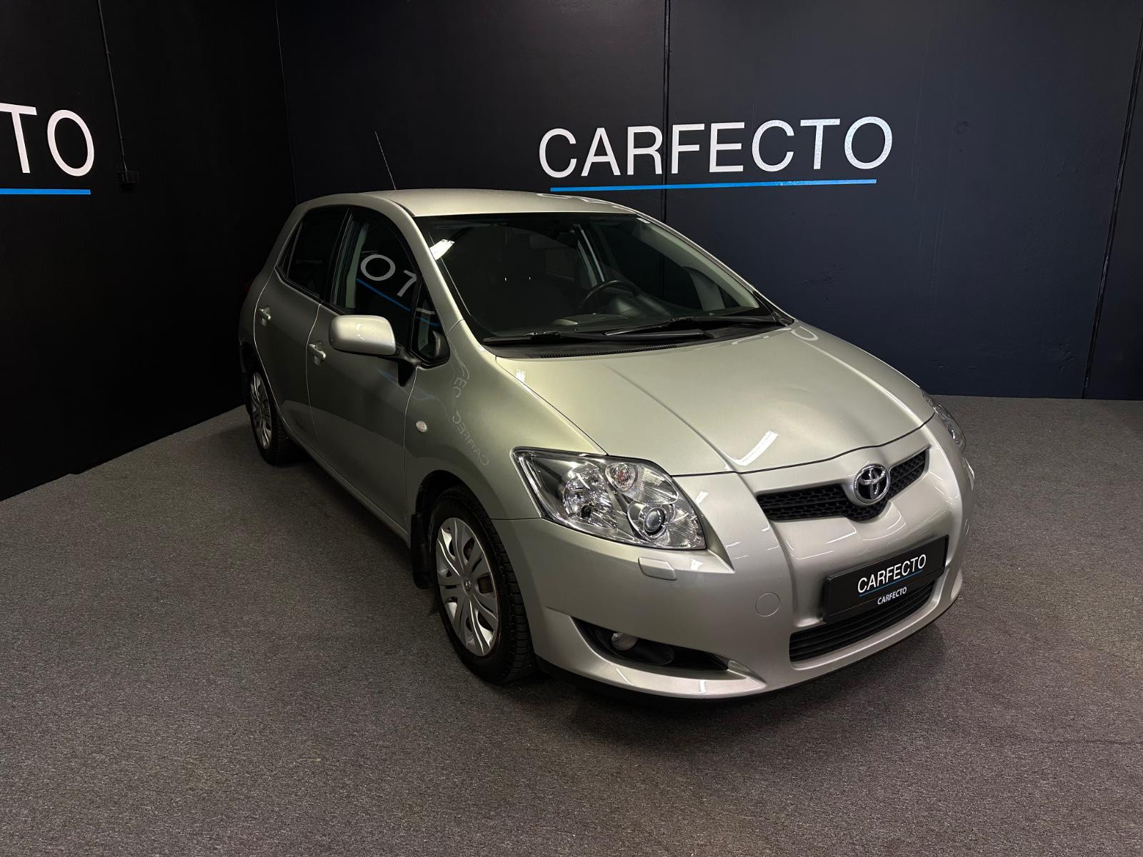 Toyota Auris 1.4D-90HK/AUTOMAT/EU27/VELHOLDT/LAVKM
