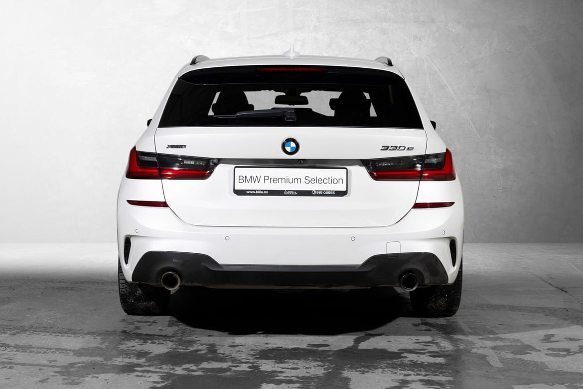 BMW 3-serie 330e xDrive Touring, Panorama, Shadowline, M-Sport 3