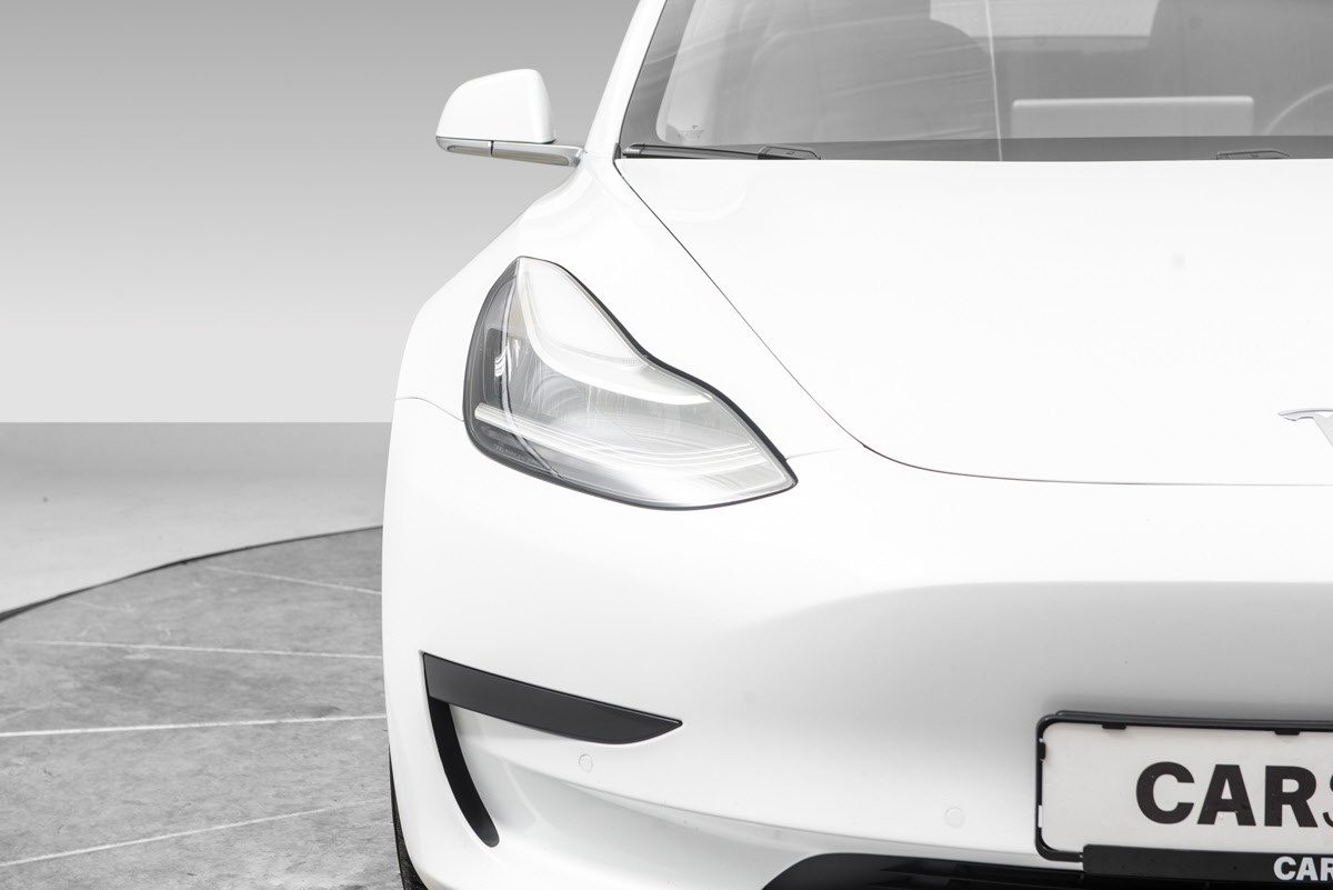 Tesla Model 3 Standard Range Plus RWD Autopilot/Pano/Skinn/DAB/Navi 3