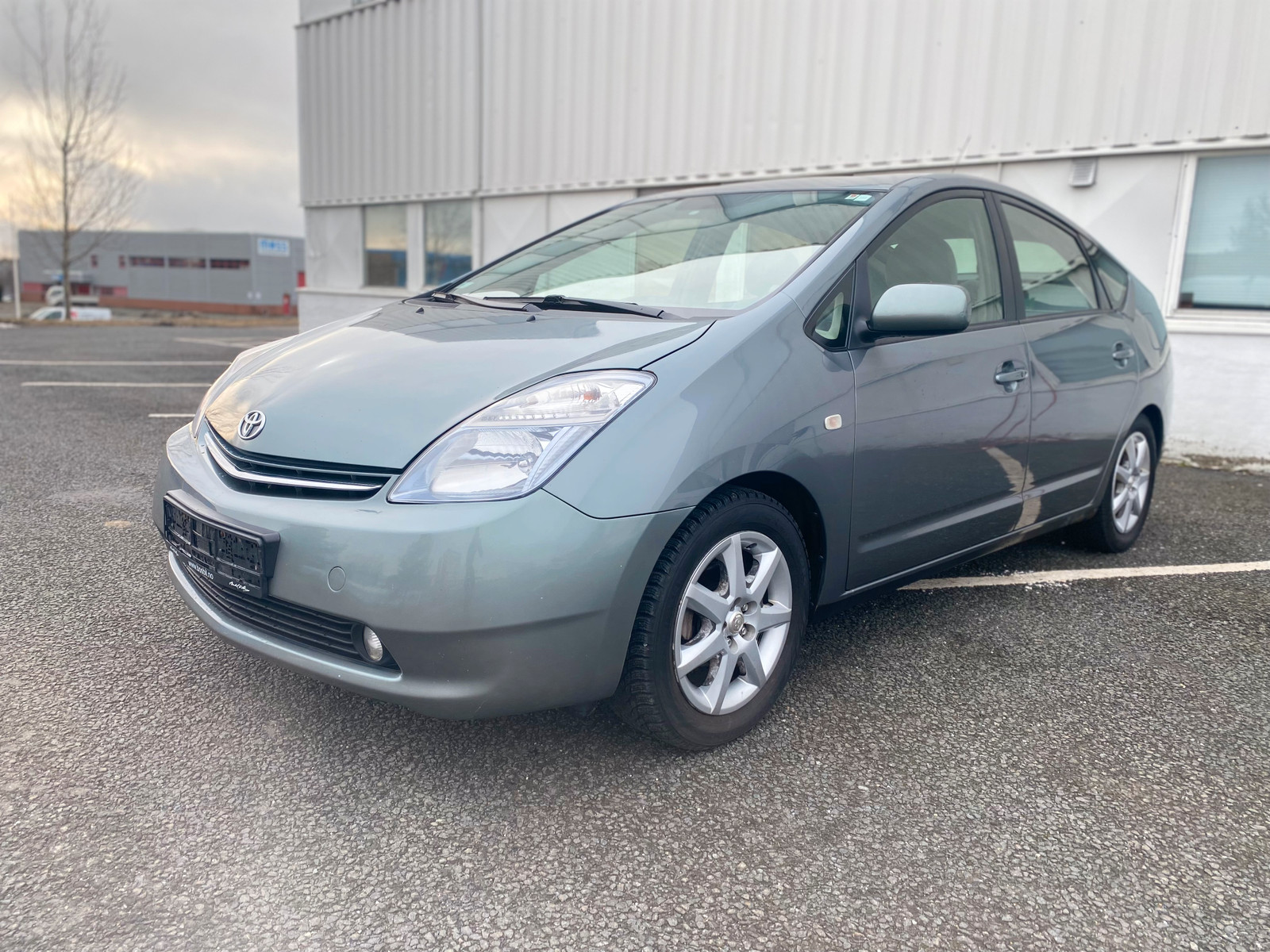 Toyota Prius 1,5, Ny EU kontroll, lav kilometer, ny service 2