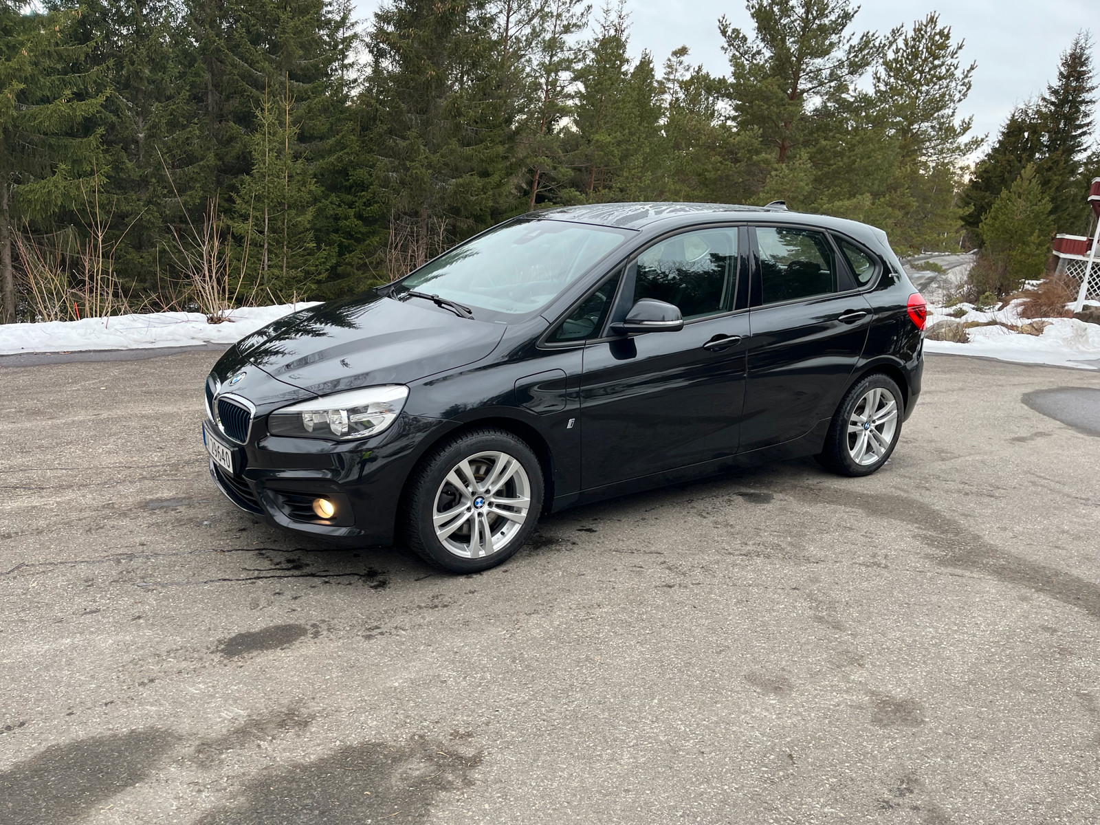 BMW 2-serie 225 xe plug in hybrid shadowline performance.
