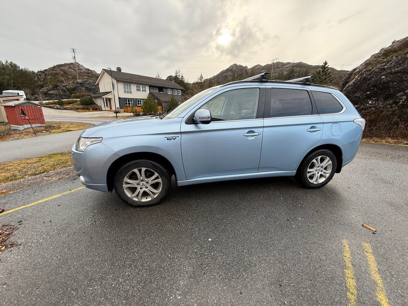 Mitsubishi Outlander Instyle+ 2