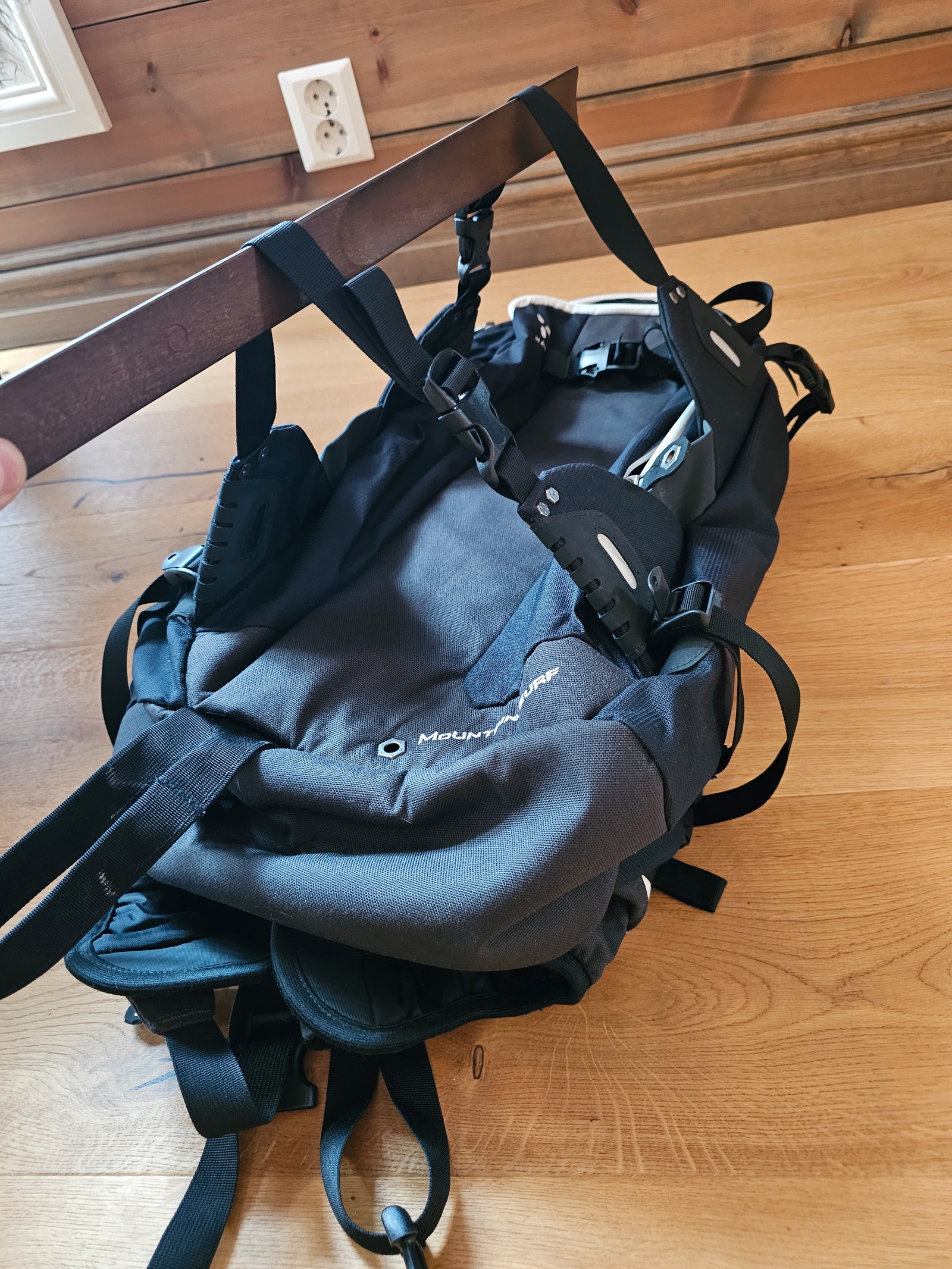 Haglofs - HAGLOFS(ホグロフス) MOUNTAIN SURF 30L 名品バックパック MOUNTAIN SURF/HAGLOFS(ホグロフス