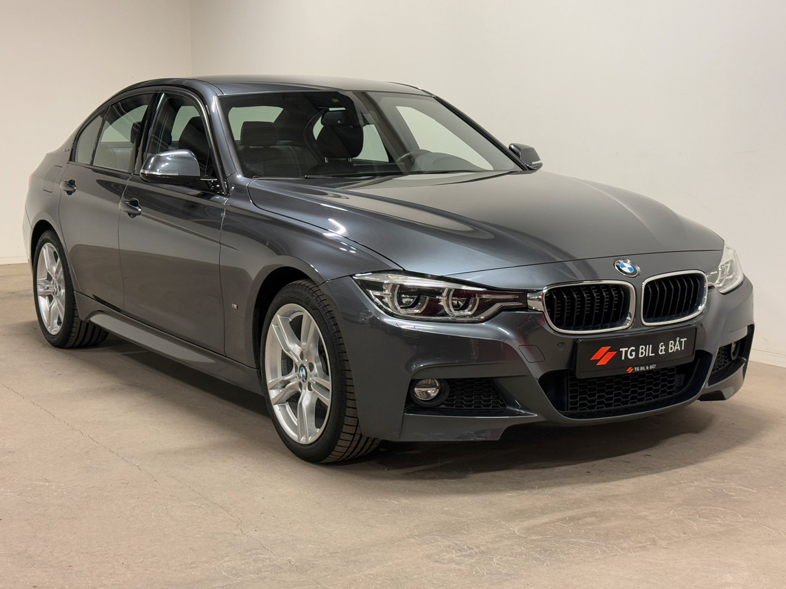 BMW 3-serie 330e 252HK - MSPORT/NAVIPRO/SKINN/LED/NAVIPRO/18" +++ 2