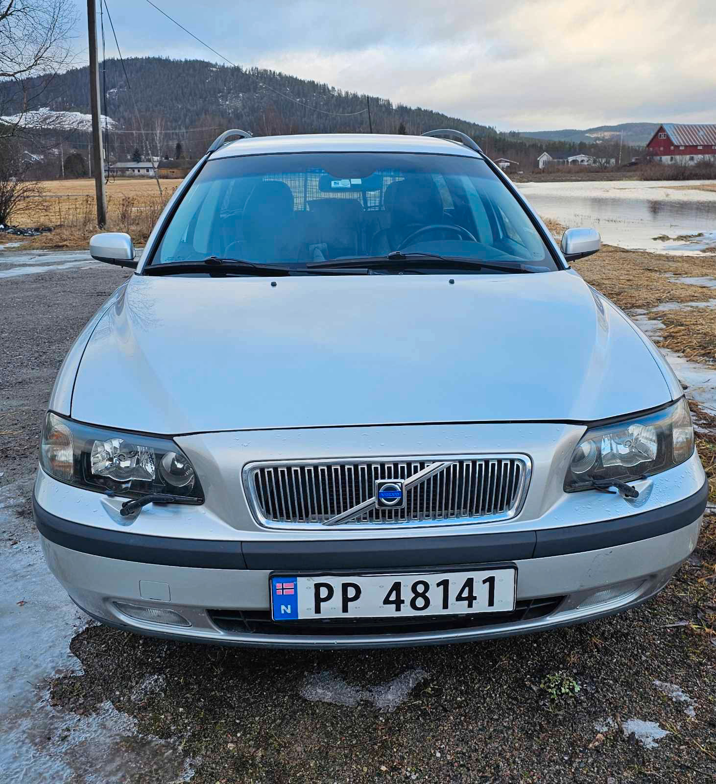 Volvo V70 3