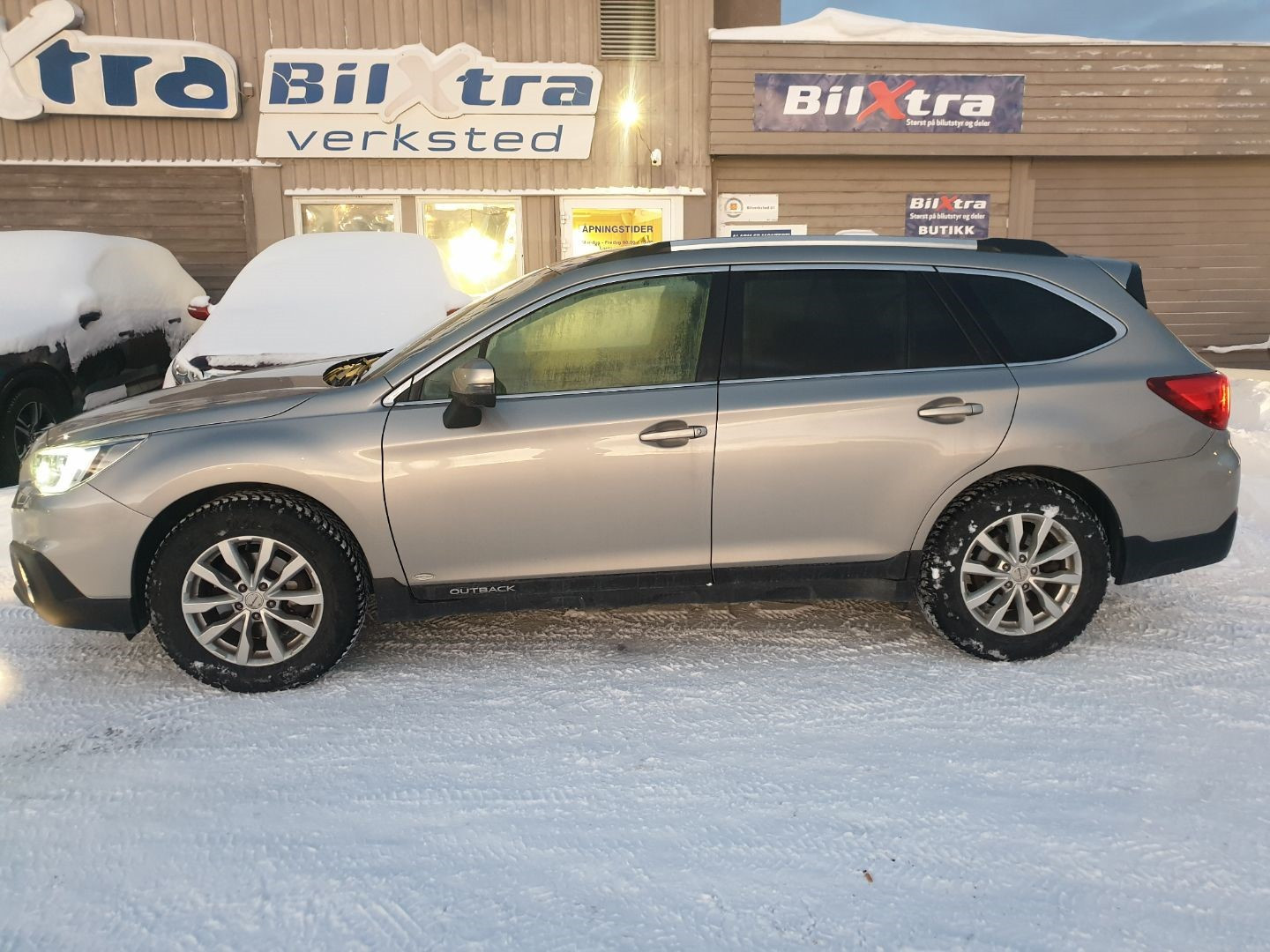 Subaru Outback 2.5L , 175hk ,  Automatgir, 4WD/4Hjulstrekk